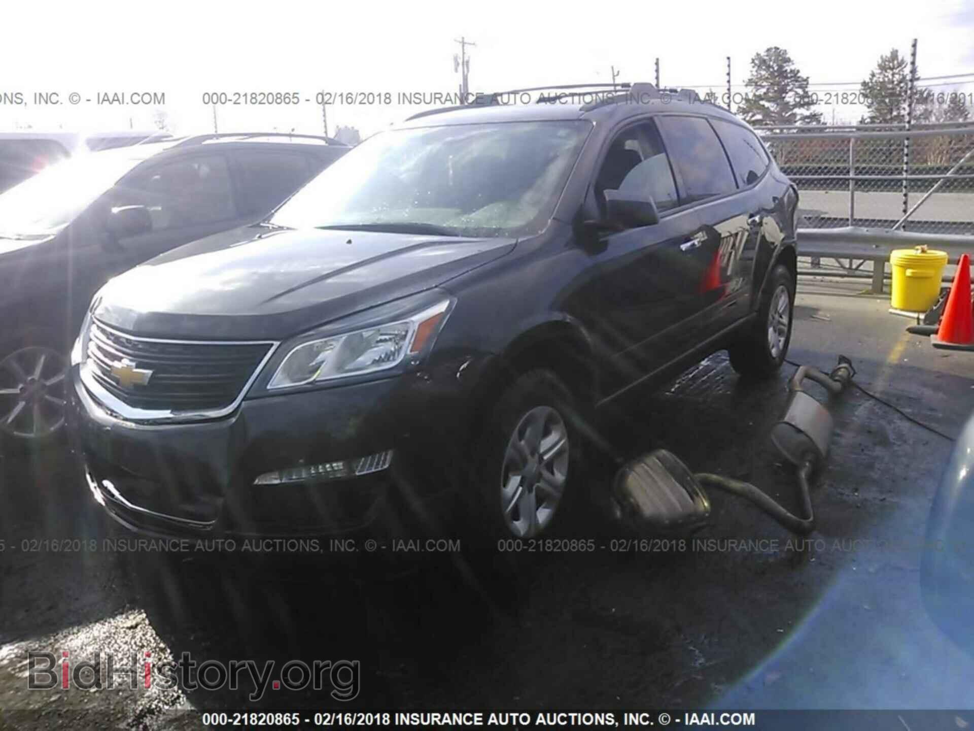 2013 Chevrolet Traverse - VIN: 1GNKRFED2DJ134142 - Фото 2