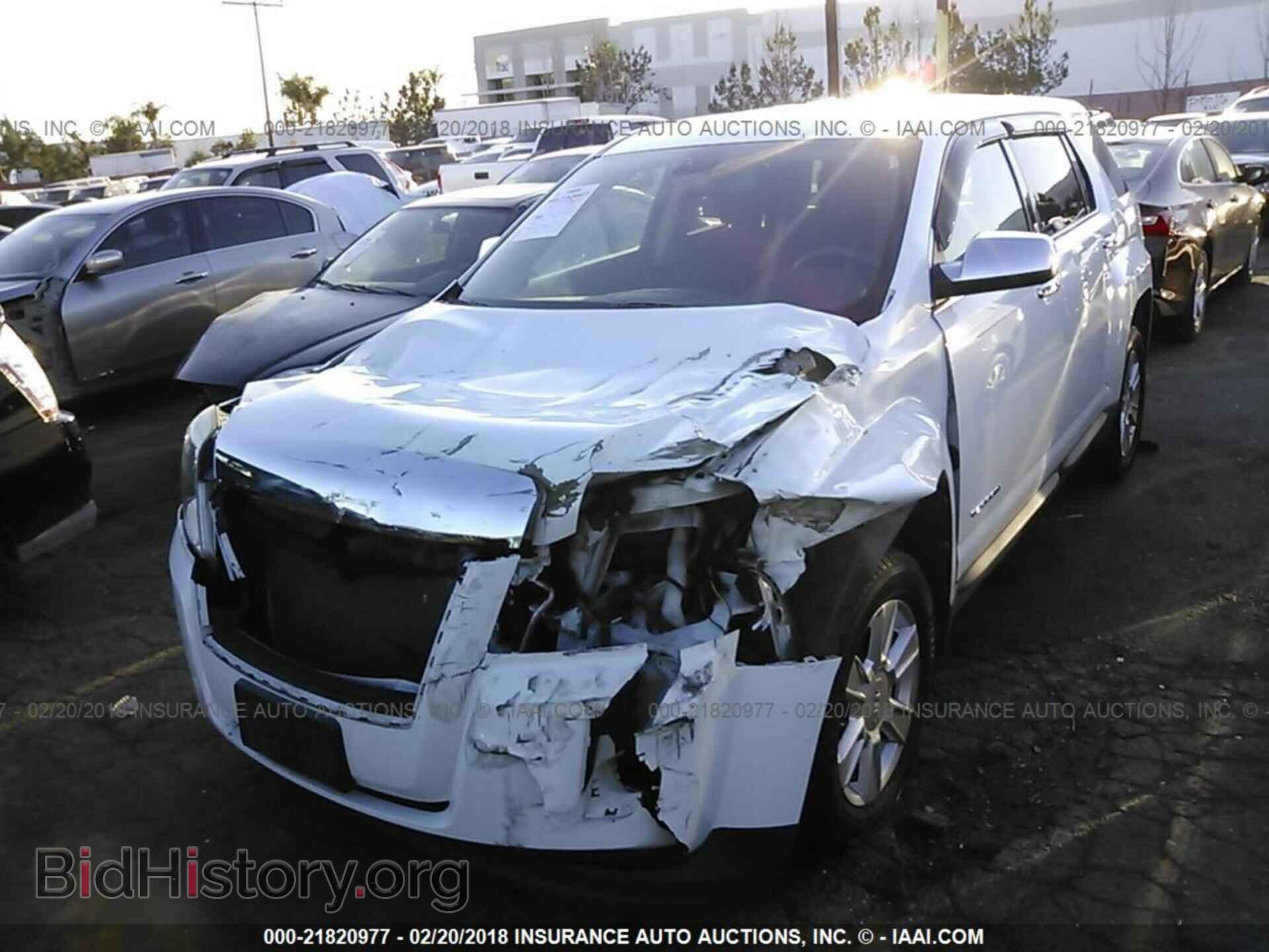2011 Gmc Terrain - VIN: 2CTALMEC9B6474856 - Photo 2