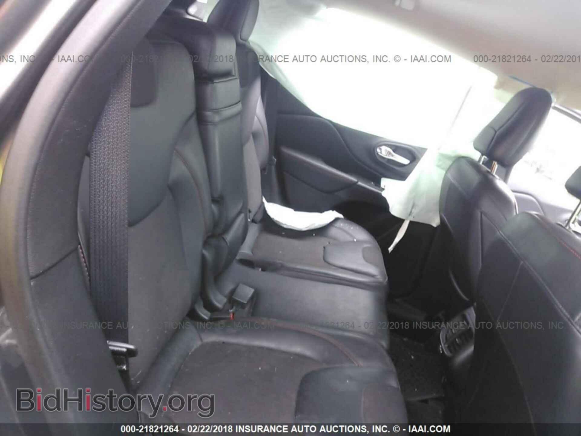2015 Jeep Cherokee - VIN: 1C4PJMBS0FW786616 - Photo 8