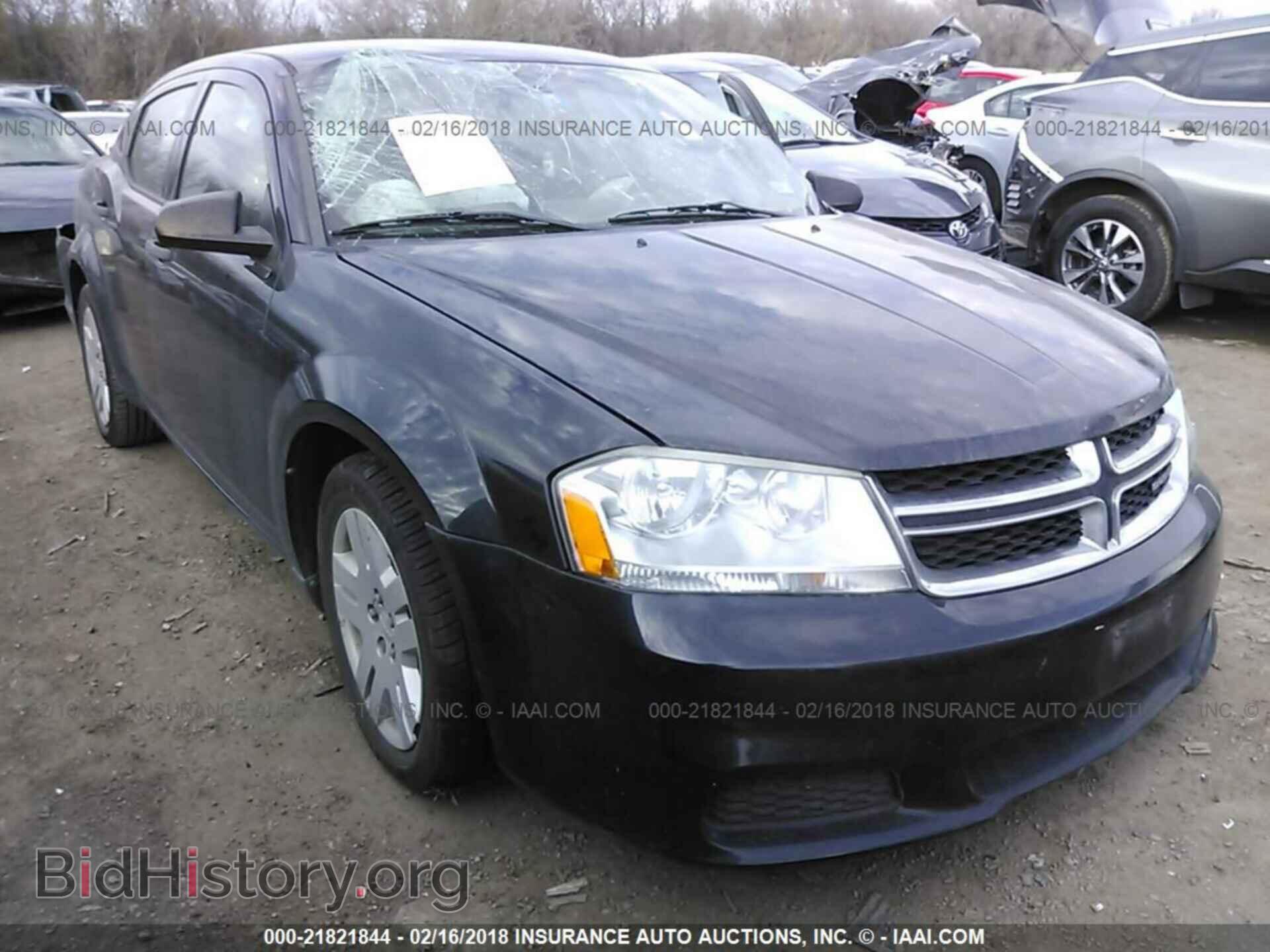 Photo 1B3BD4FB5BN502216 - Dodge Avenger 2011