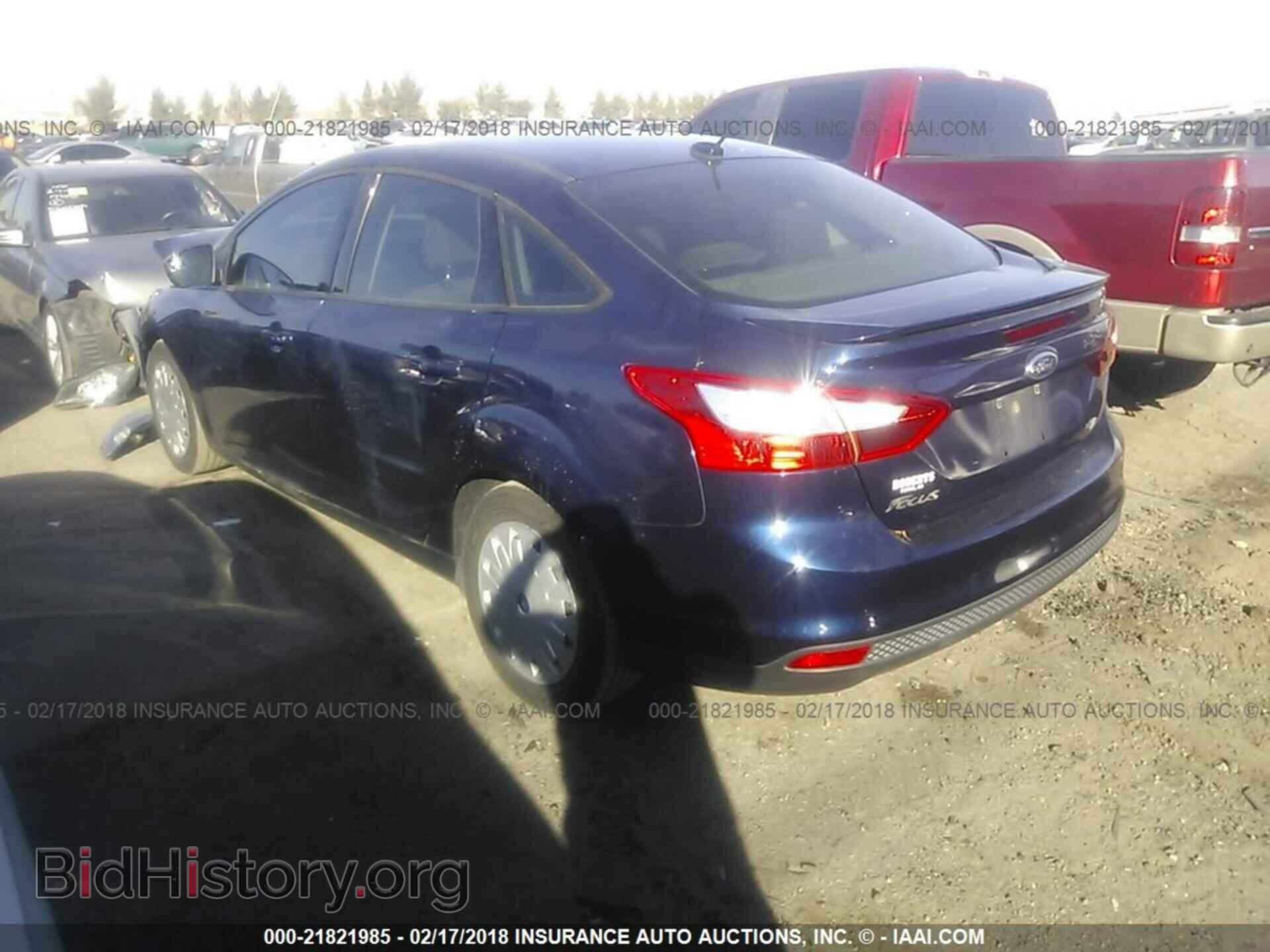 2012 Ford Focus - VIN: 1FAHP3F2XCL129963 - Фото 3