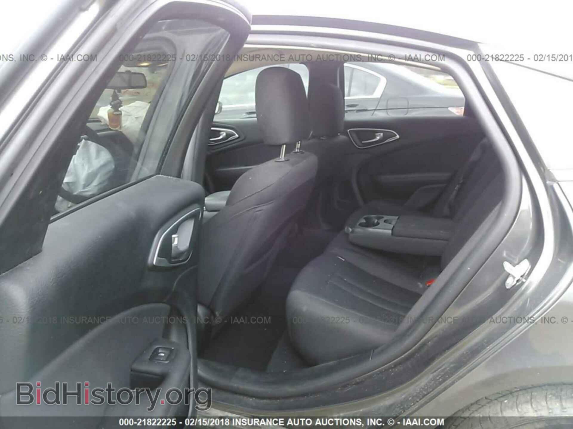 2015 Chrysler 200 - VIN: 1C3CCCAB1FN685941 - Фото 8