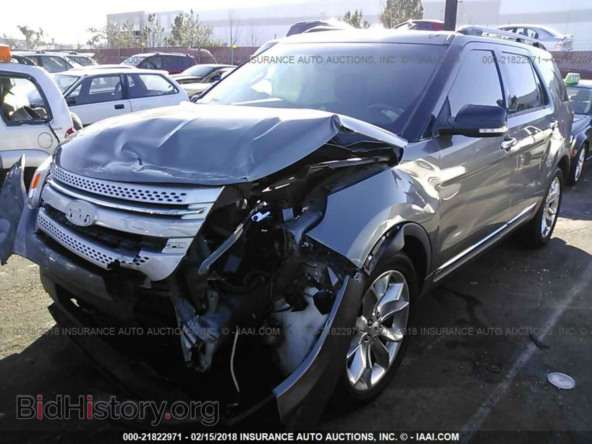 2014 Ford Explorer - VIN: 1FM5K7D80EGB01557 - Фото 2