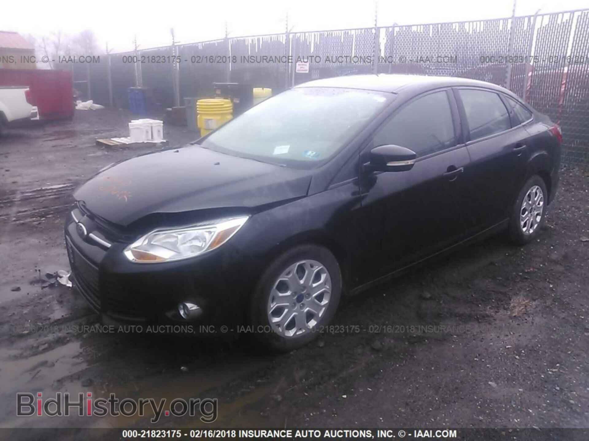 2012 Ford Focus - VIN: 1FAHP3F28CL414631 - Photo 2