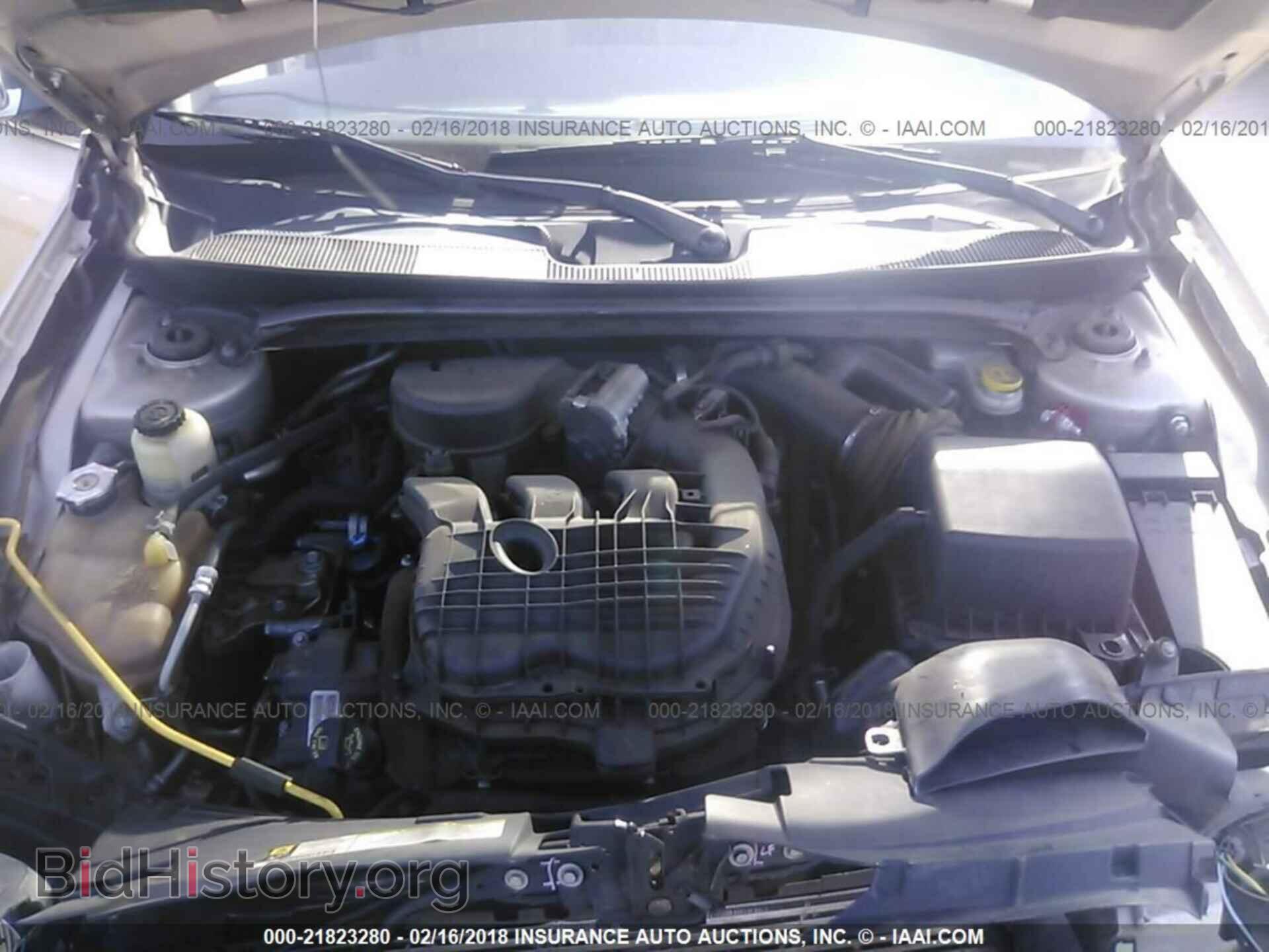 2013 Chrysler 200 - VIN: 1C3CCBCG0DN650369 - Photo 10