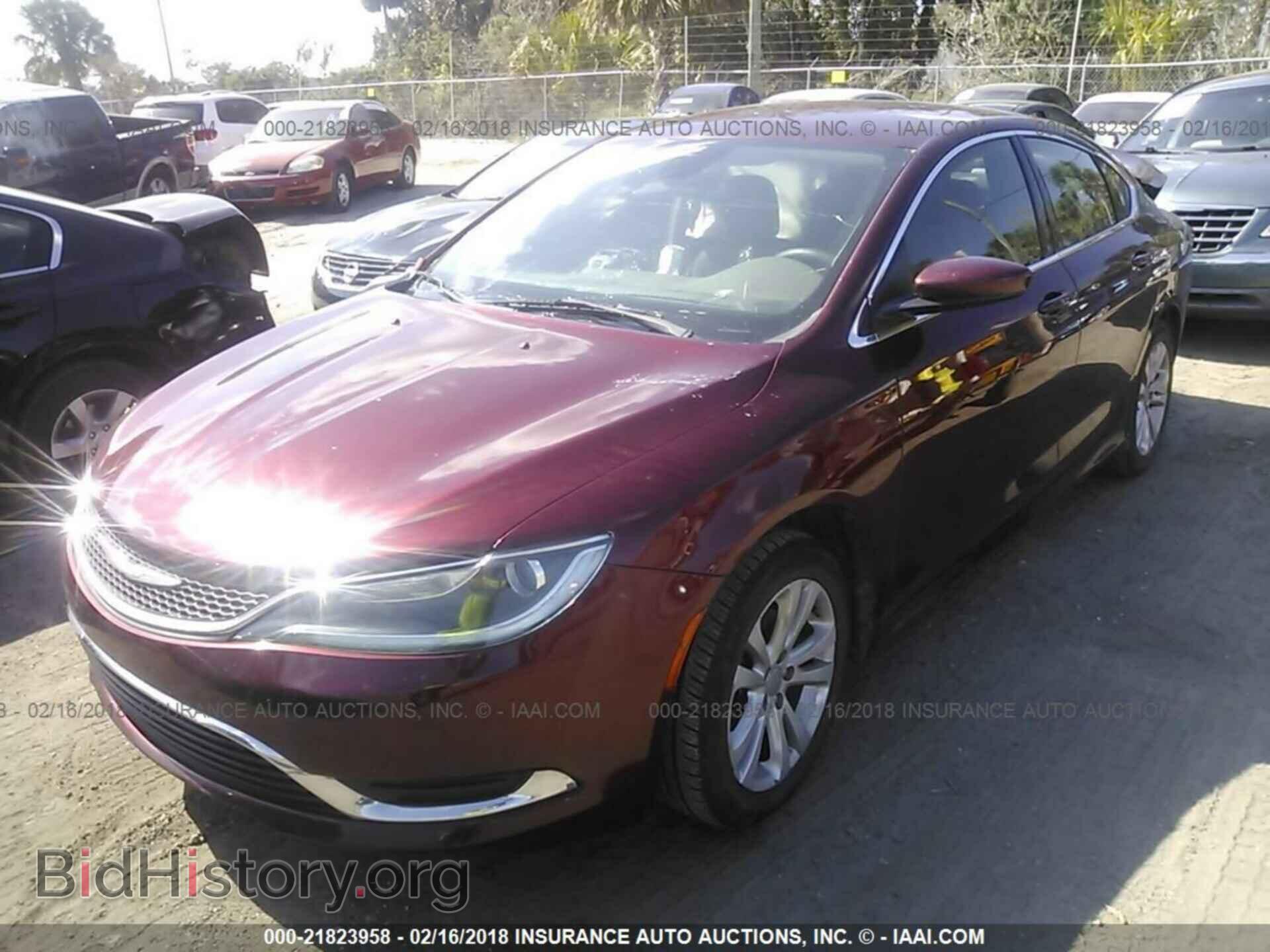 2015 Chrysler 200 - VIN: 1C3CCCAB9FN669275 - Photo 2