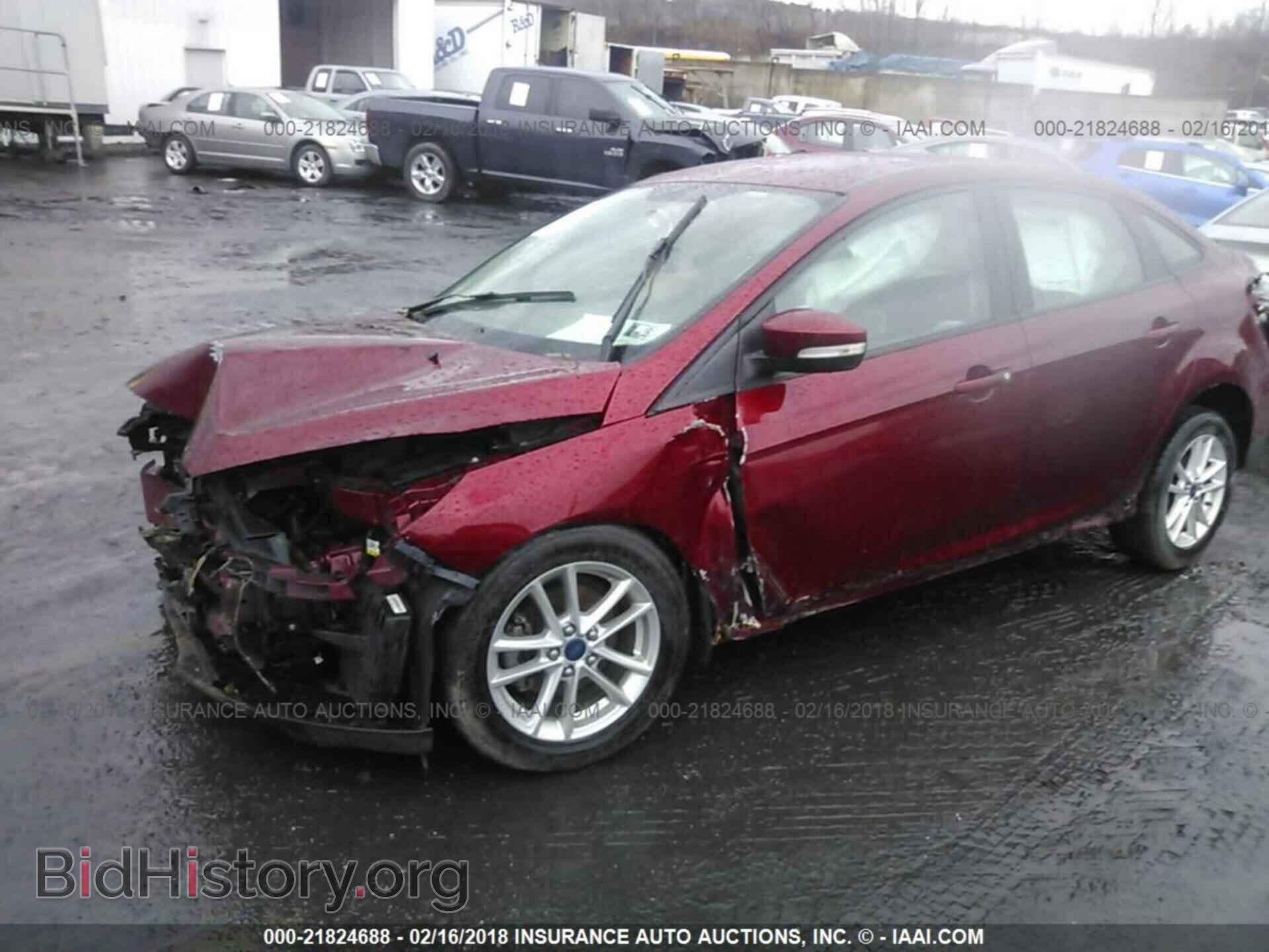 2015 Ford Focus - VIN: 1FADP3F2XFL353477 - Фото 2