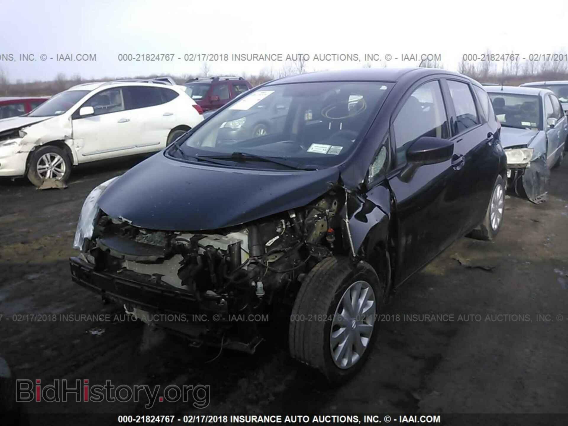 2015 Nissan Versa note - VIN: 3N1CE2CP3FL422913 - Фото 2