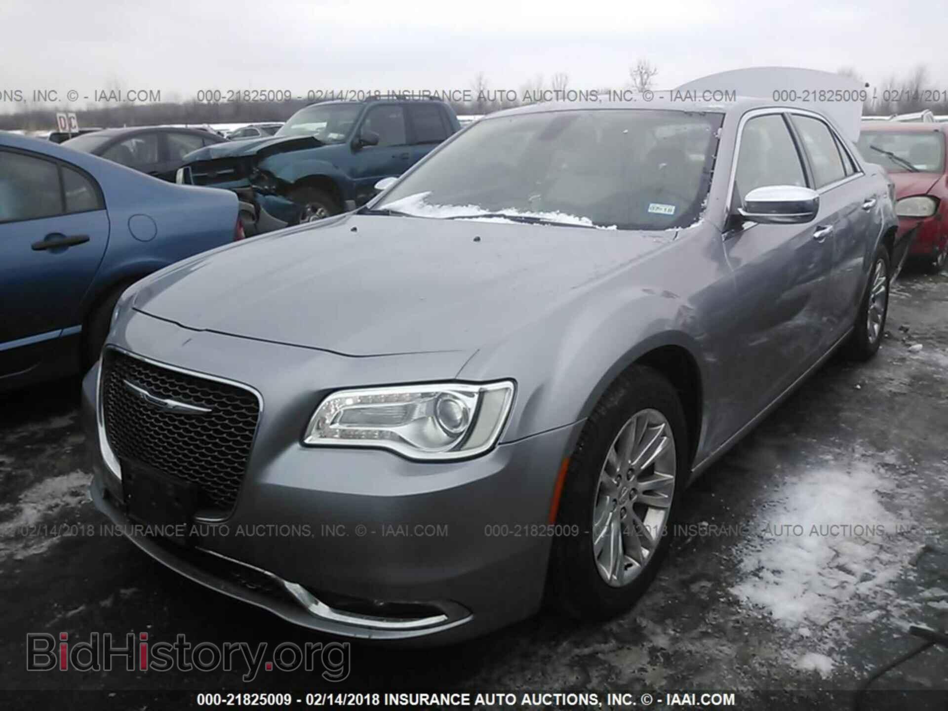 2016 Chrysler 300c - VIN: 2C3CCAEGXGH319903 - Фото 2