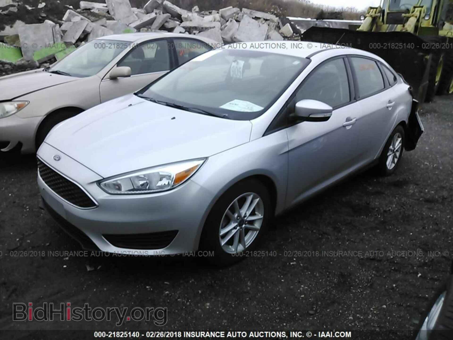 2015 Ford Focus - VIN: 1FADP3F28FL239896 - Photo 2