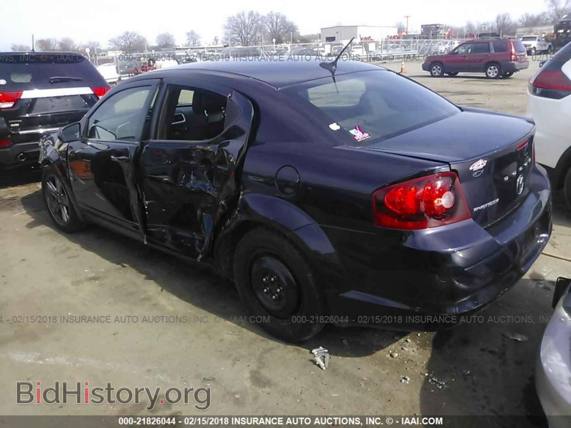 2011 Dodge Avenger - VIN: 1B3BD1FB9BN556696 - Photo 3