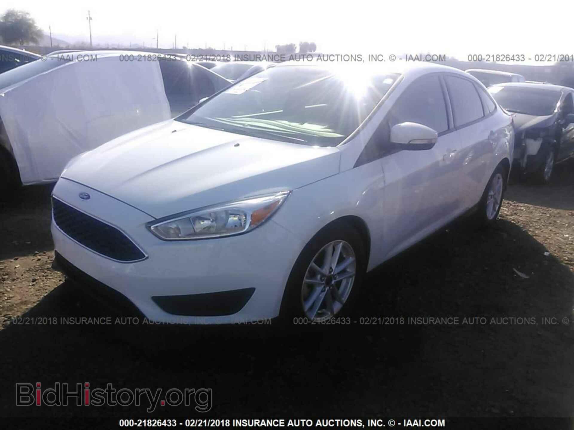 2016 Ford Focus - VIN: 1FADP3F2XGL254420 - Photo 2