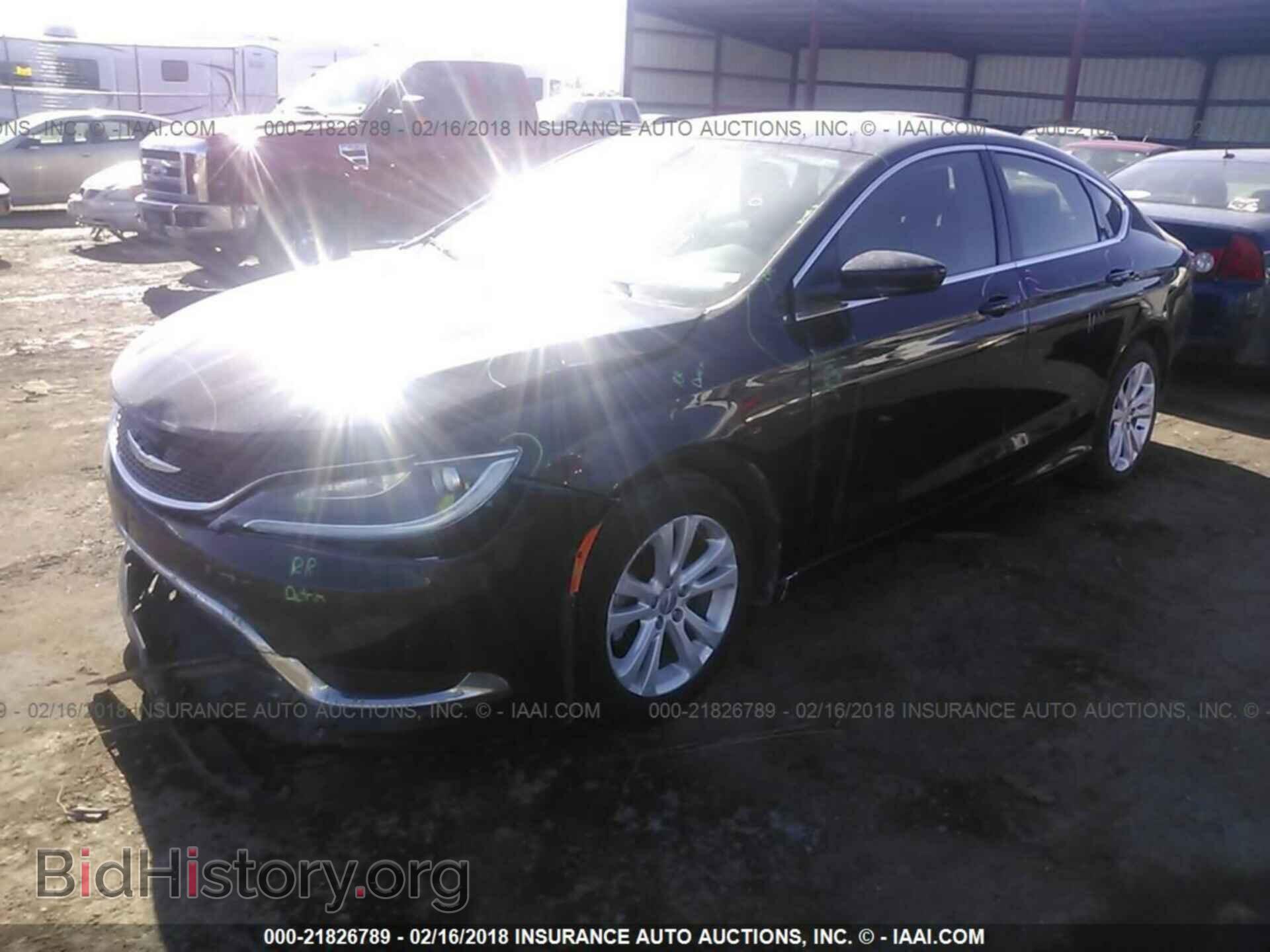 2015 Chrysler 200 - VIN: 1C3CCCAB2FN580244 - Photo 2