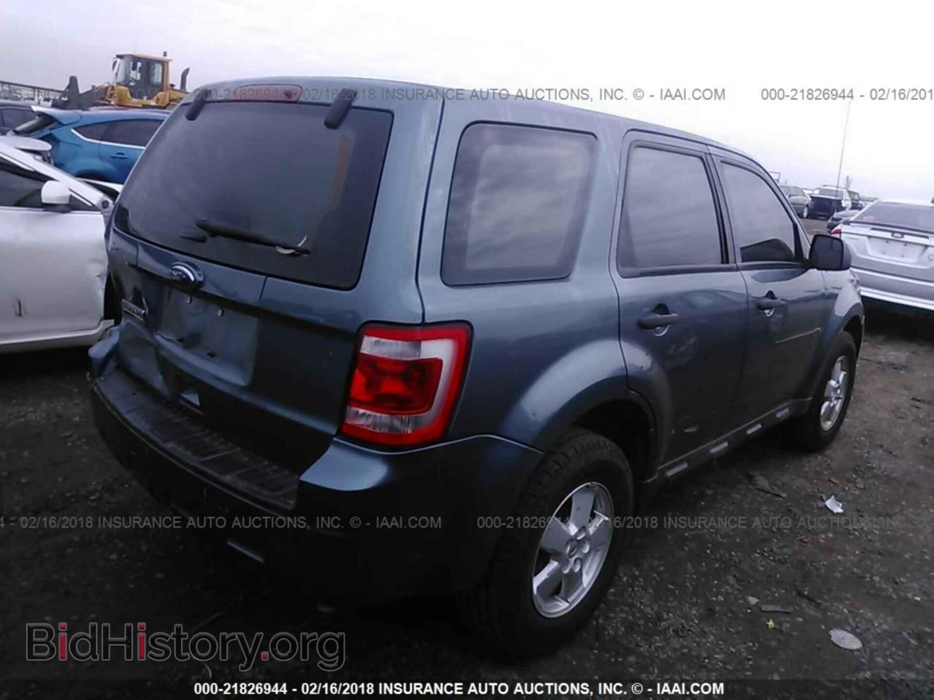 2012 Ford Escape - VIN: 1FMCU0C71CKC18804 - Photo 4