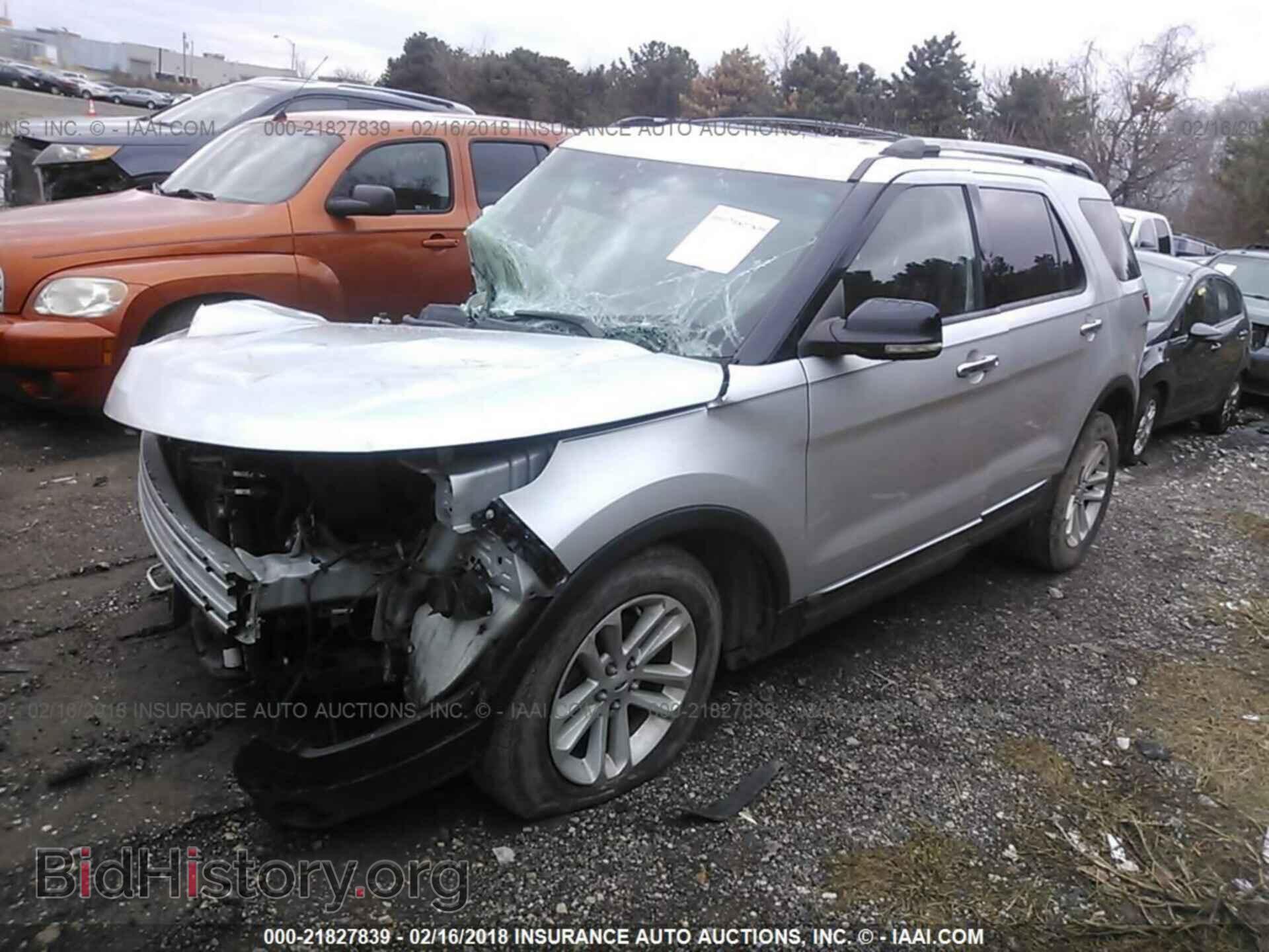 2013 Ford Explorer - VIN: 1FM5K7D81DGA27452 - Photo 2