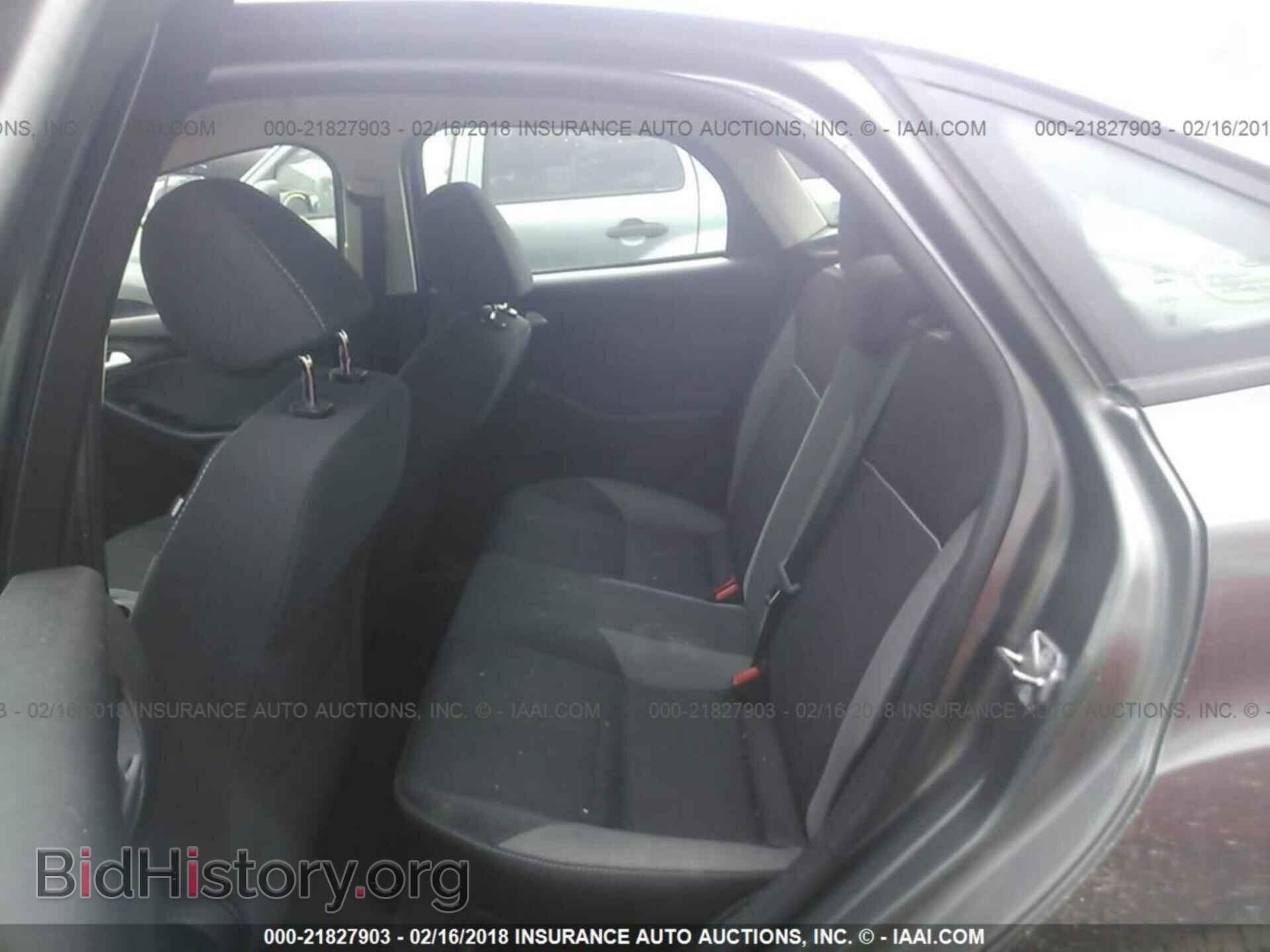 2013 Ford Focus - VIN: 1FADP3F28DL358643 - Photo 8