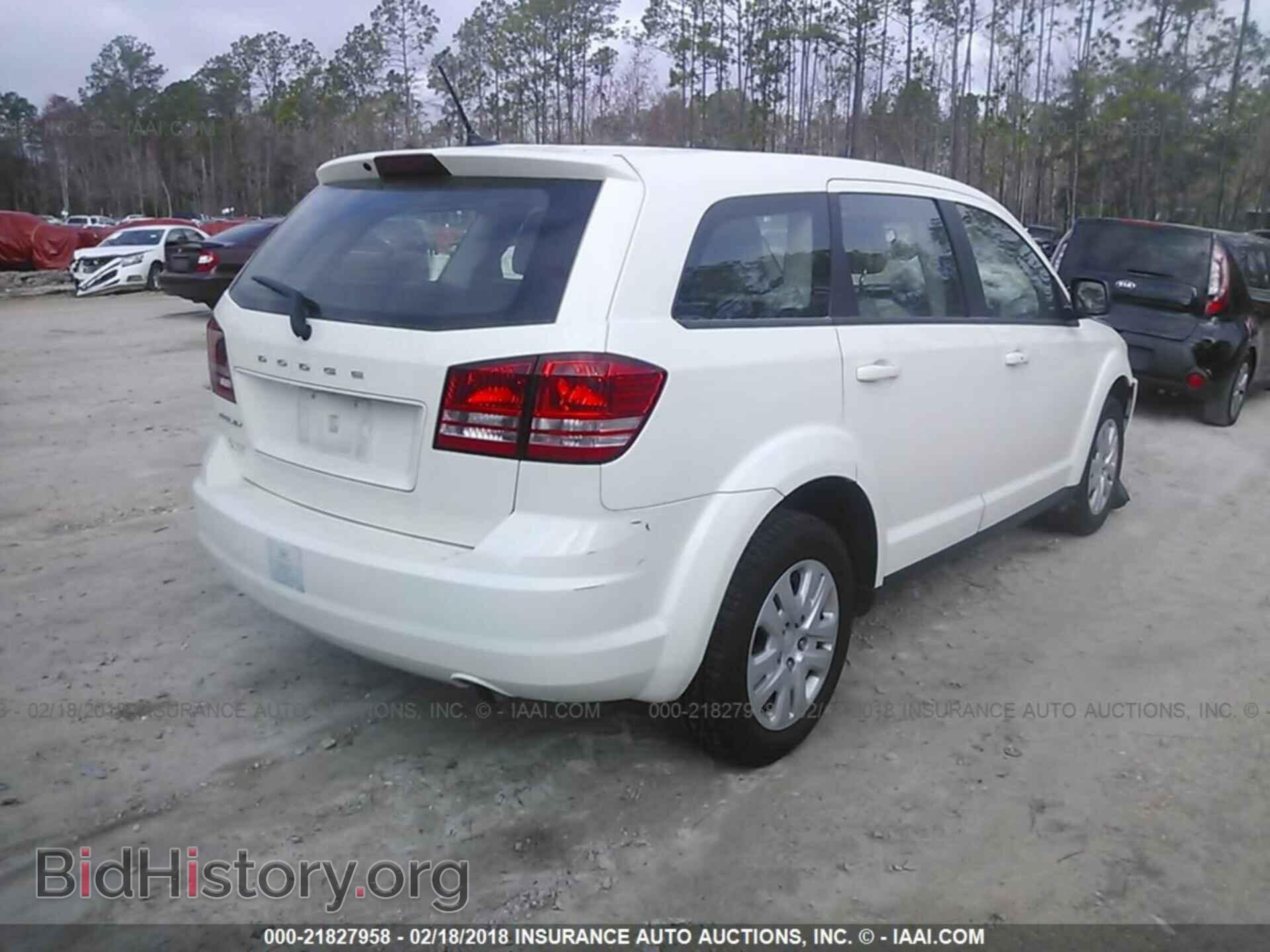2015 Dodge Journey - VIN: 3C4PDCAB3FT537557 - Photo 4