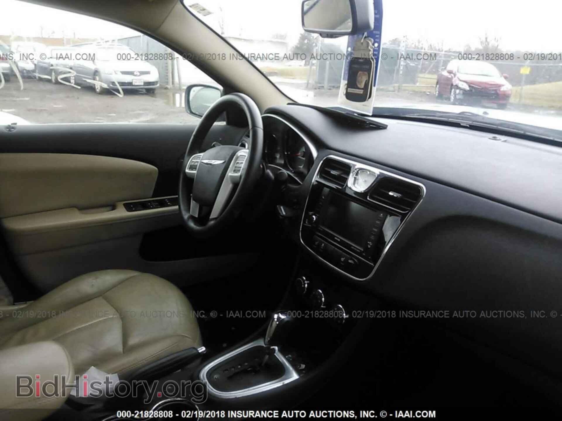 2012 Chrysler 200 - VIN: 1C3CCBCB0CN306916 - Фото 5