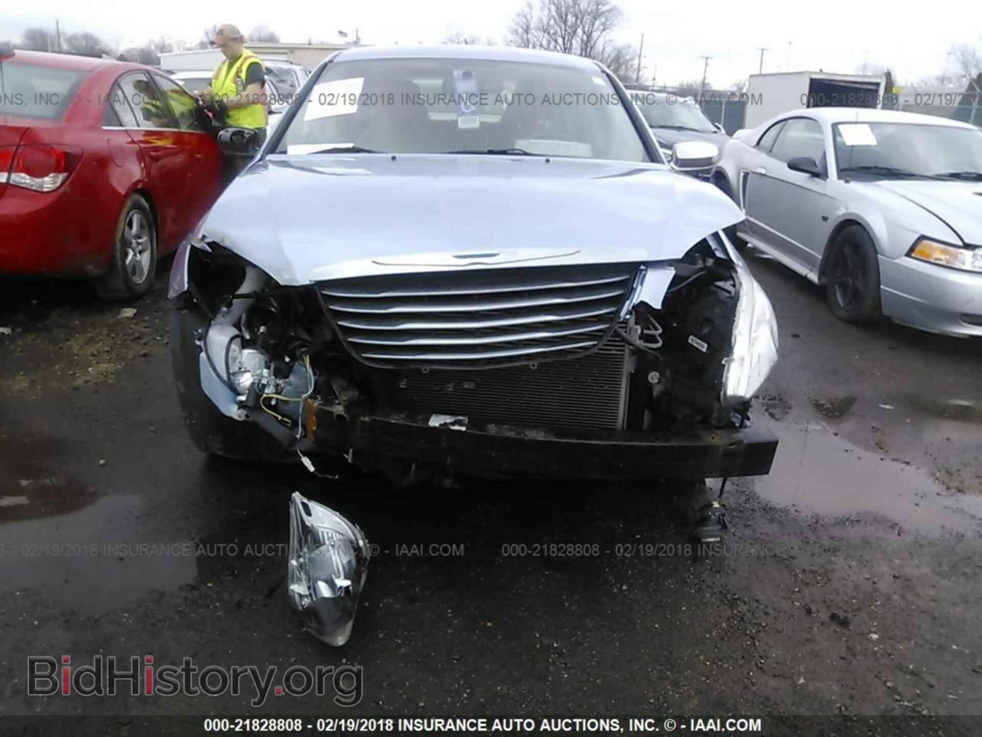2012 Chrysler 200 - VIN: 1C3CCBCB0CN306916 - Фото 6