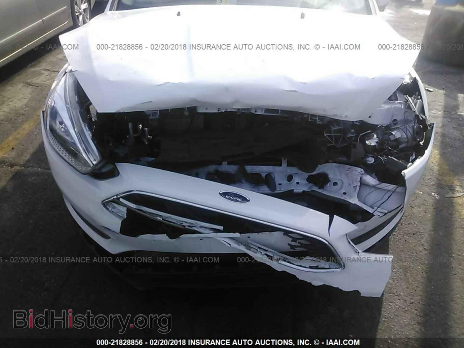 2015 Ford Focus - VIN: 1FADP3F27FL382421 - Photo 6