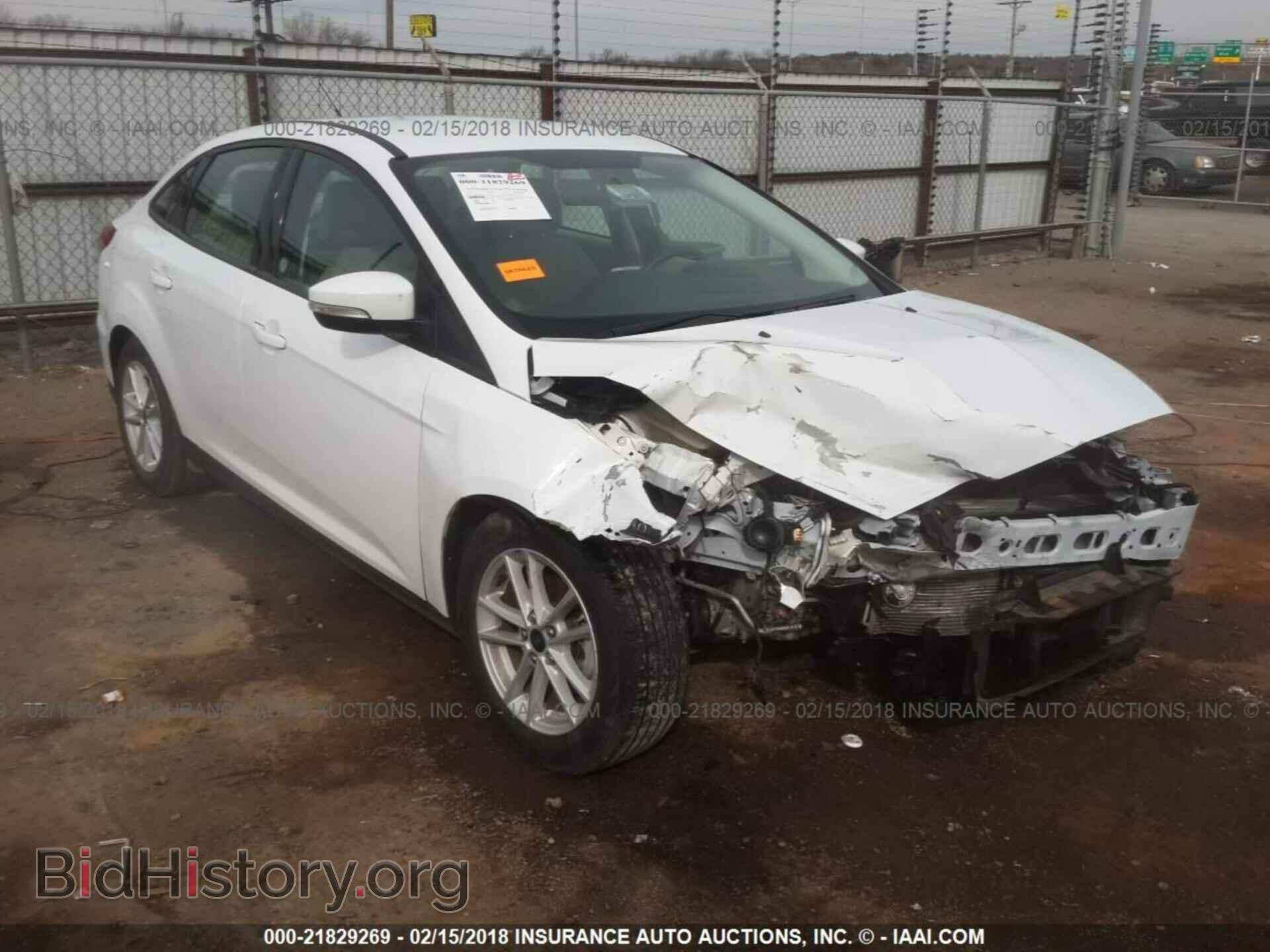 Photo 1FADP3F23HL226007 - Ford Focus 2017
