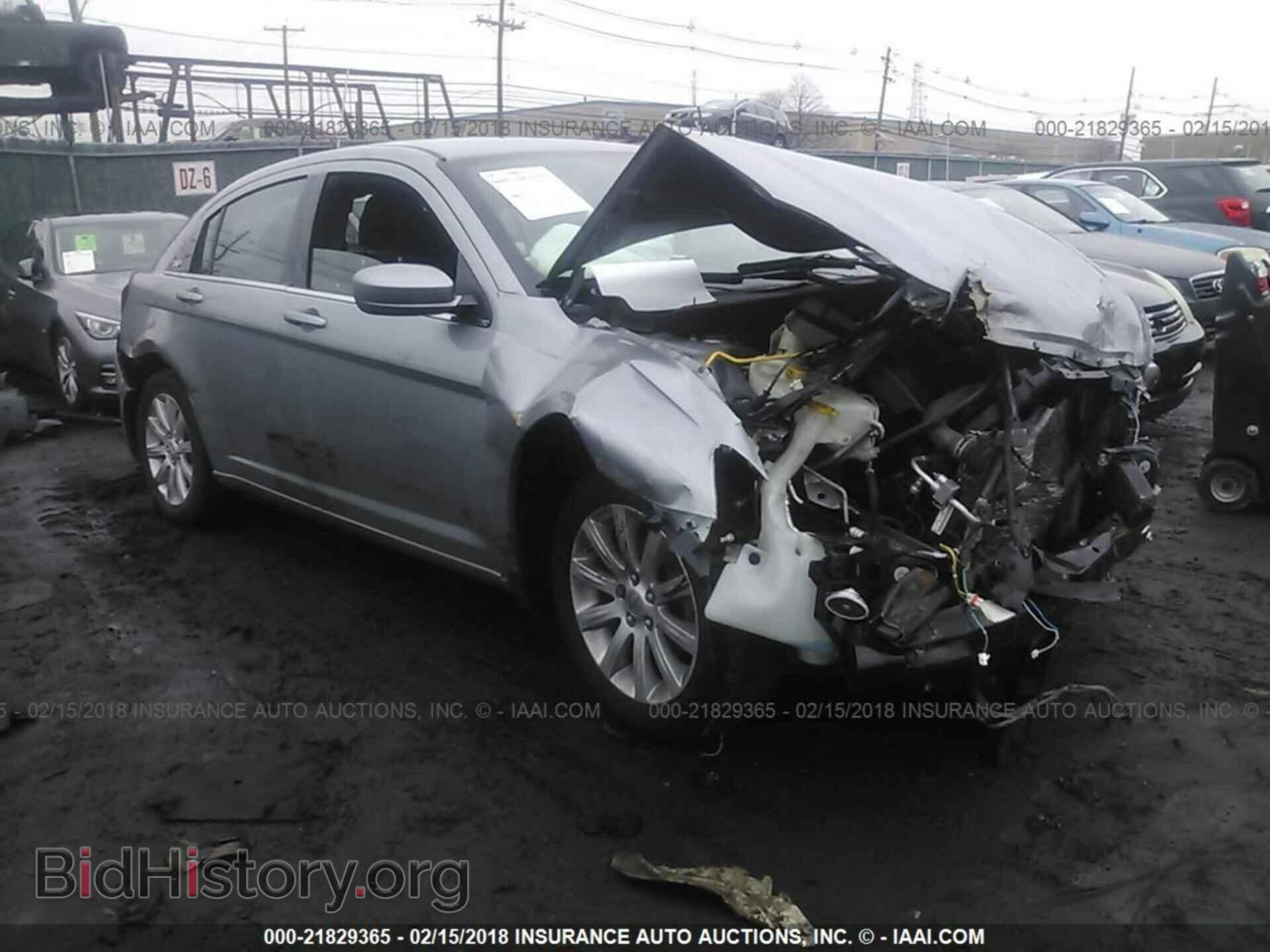 Фотография 1C3CCBBB0EN119938 - Chrysler 200 2014