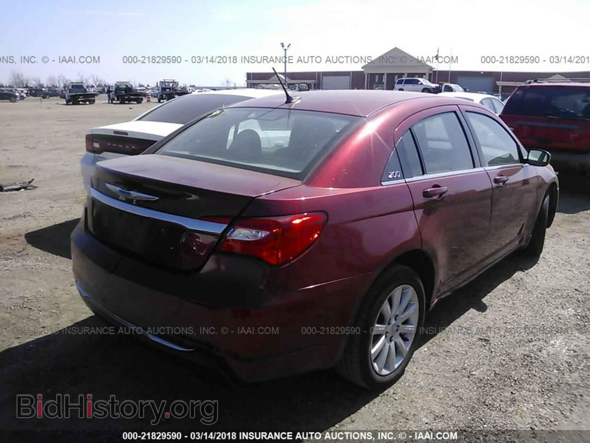 2012 Chrysler 200 - VIN: 1C3CCBBB2CN230150 - Photo 4