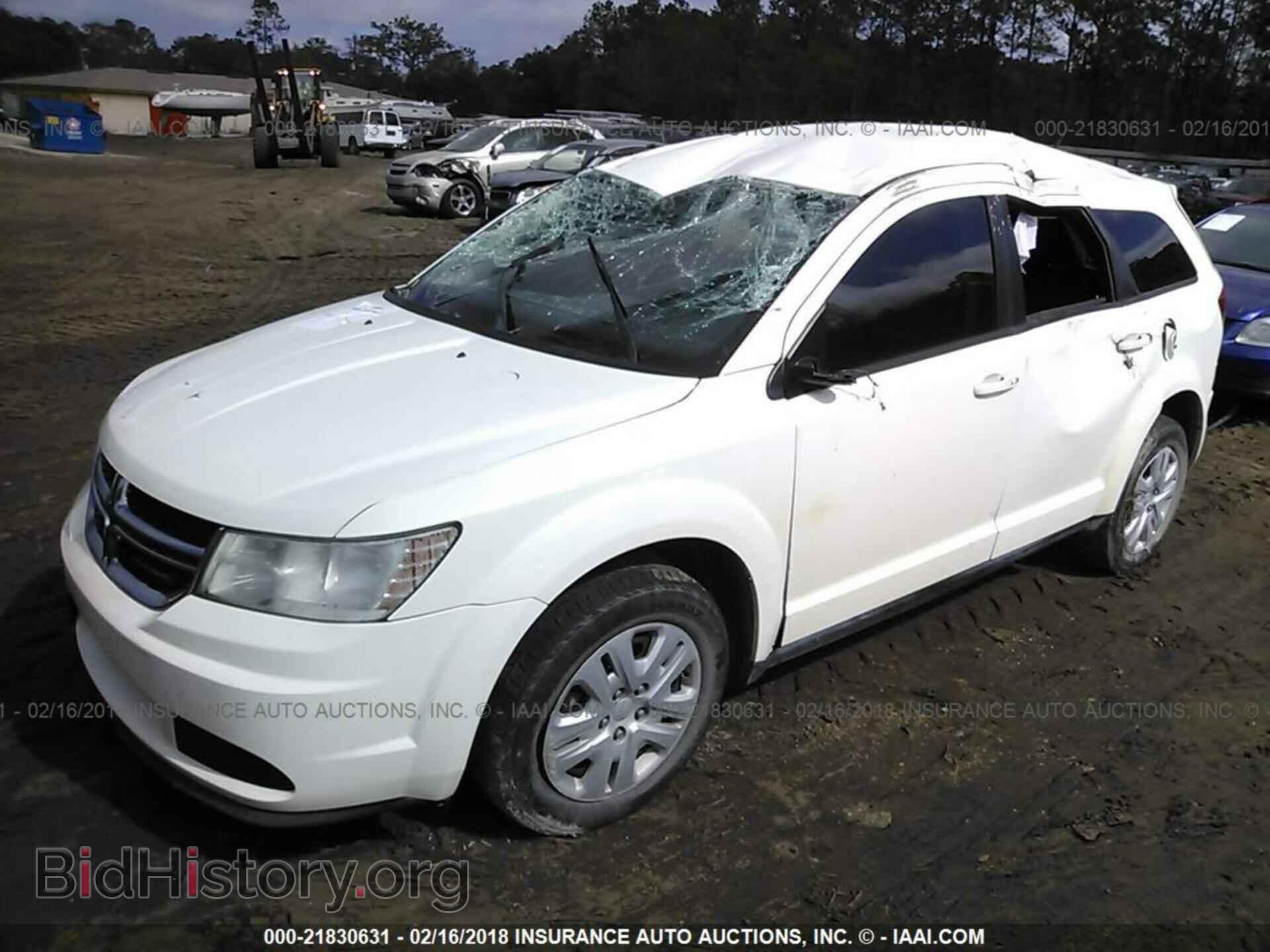 2014 Dodge Journey - VIN: 3C4PDCAB2ET102639 - Фото 2