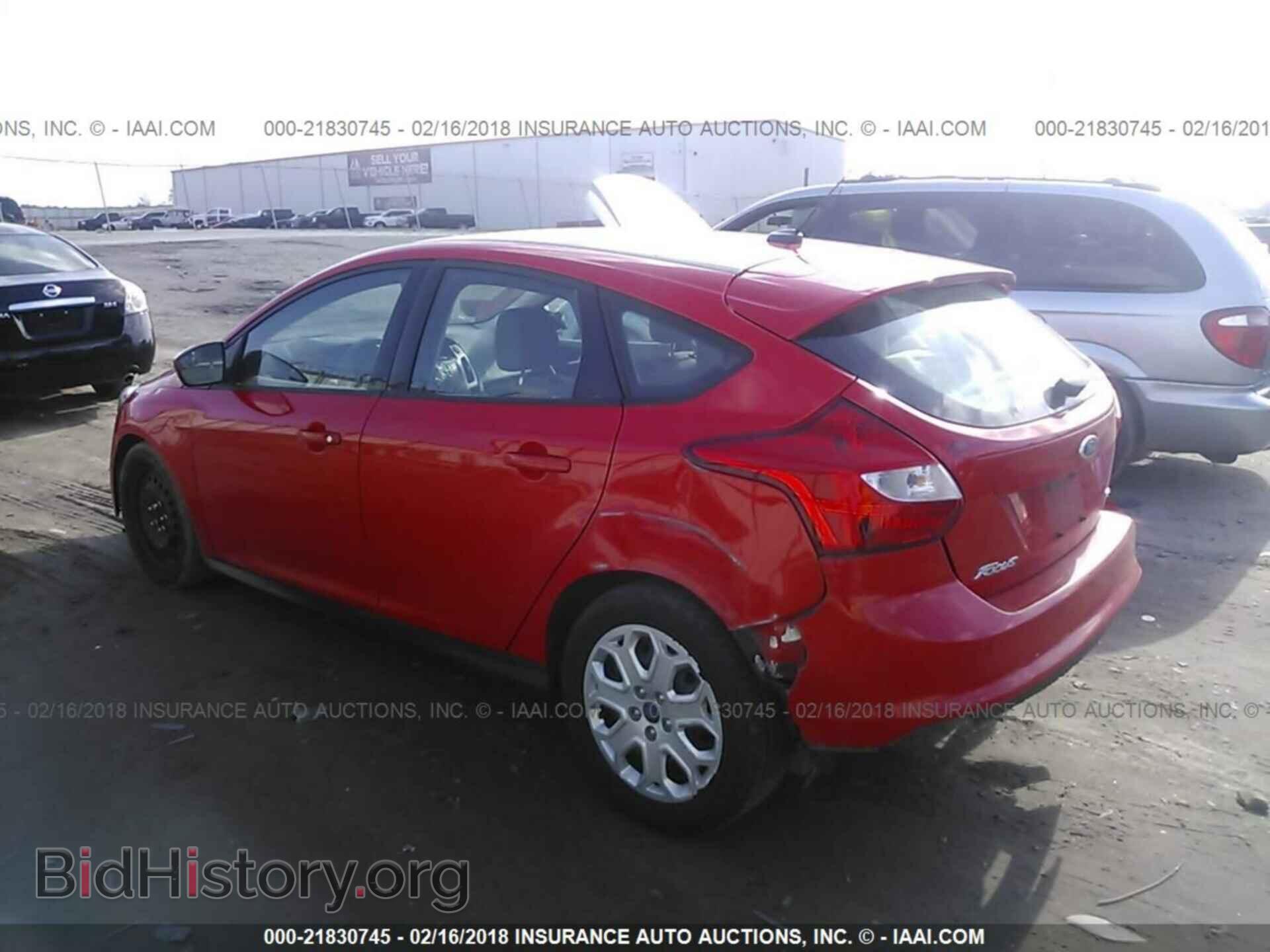 2012 Ford Focus - VIN: 1FAHP3K2XCL352414 - Фото 3