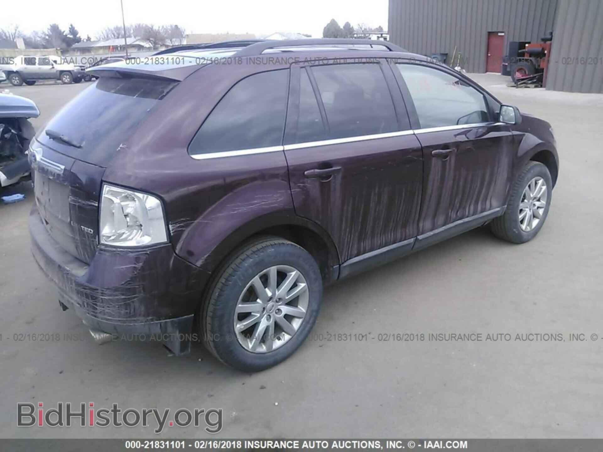 2011 Ford Edge - VIN: 2FMDK3KC4BBB03102 - Photo 4