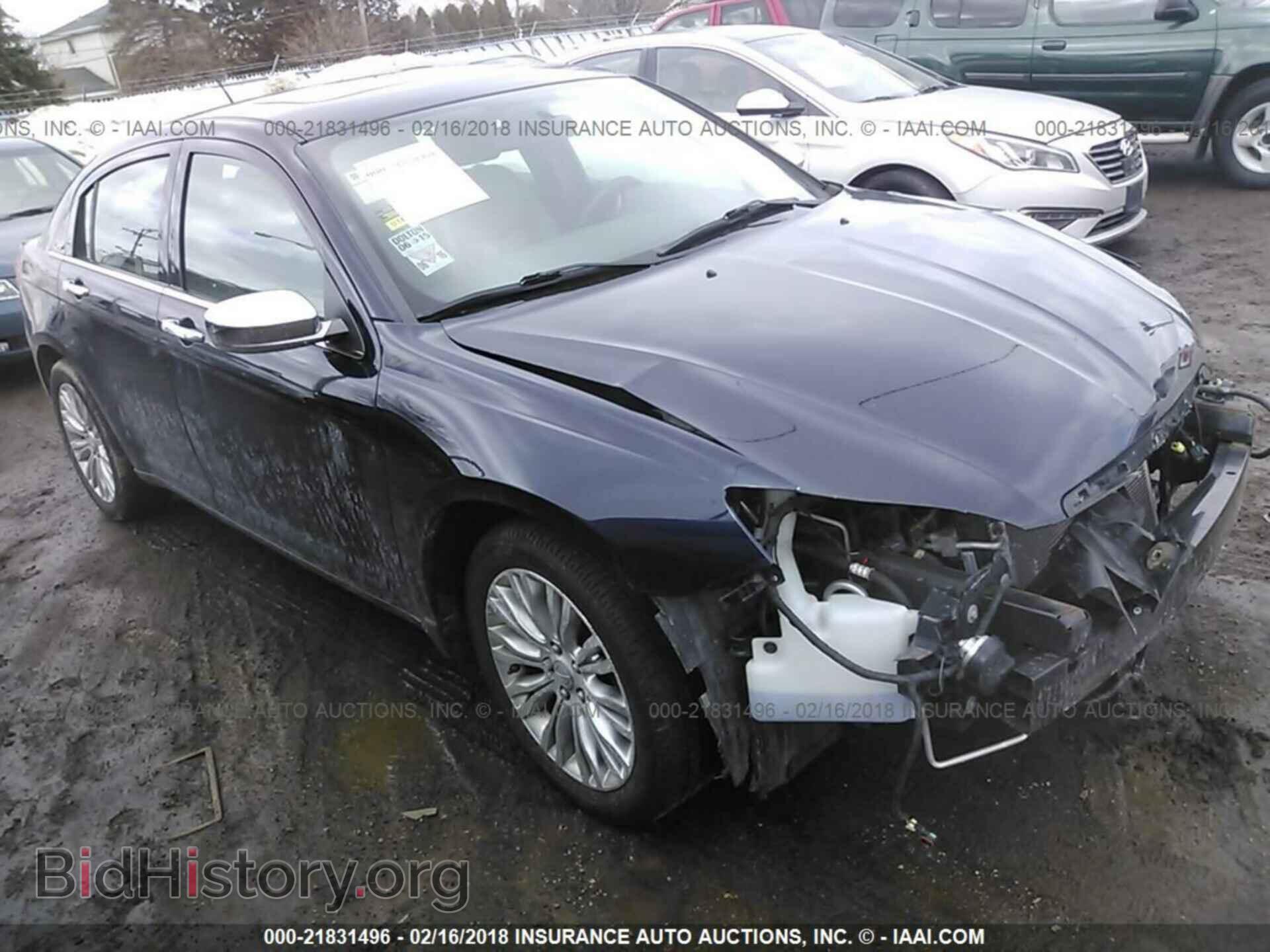 Photo 1C3BC2FB0BN582017 - Chrysler 200 2011