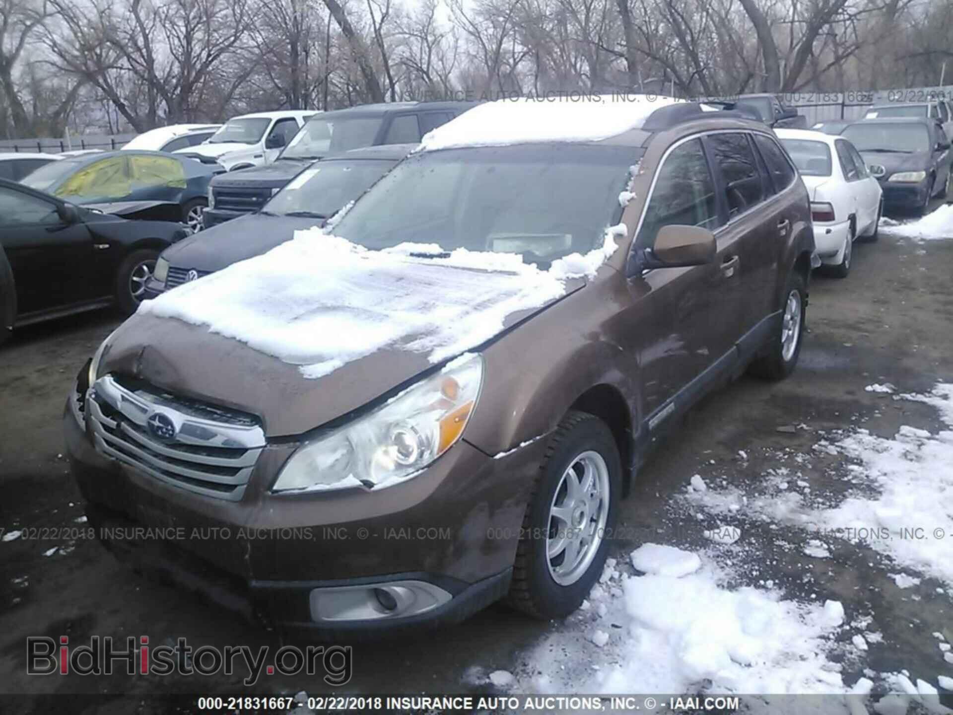 2011 Subaru Outback - VIN: 4S4BRBCC6B3423887 - Фото 2