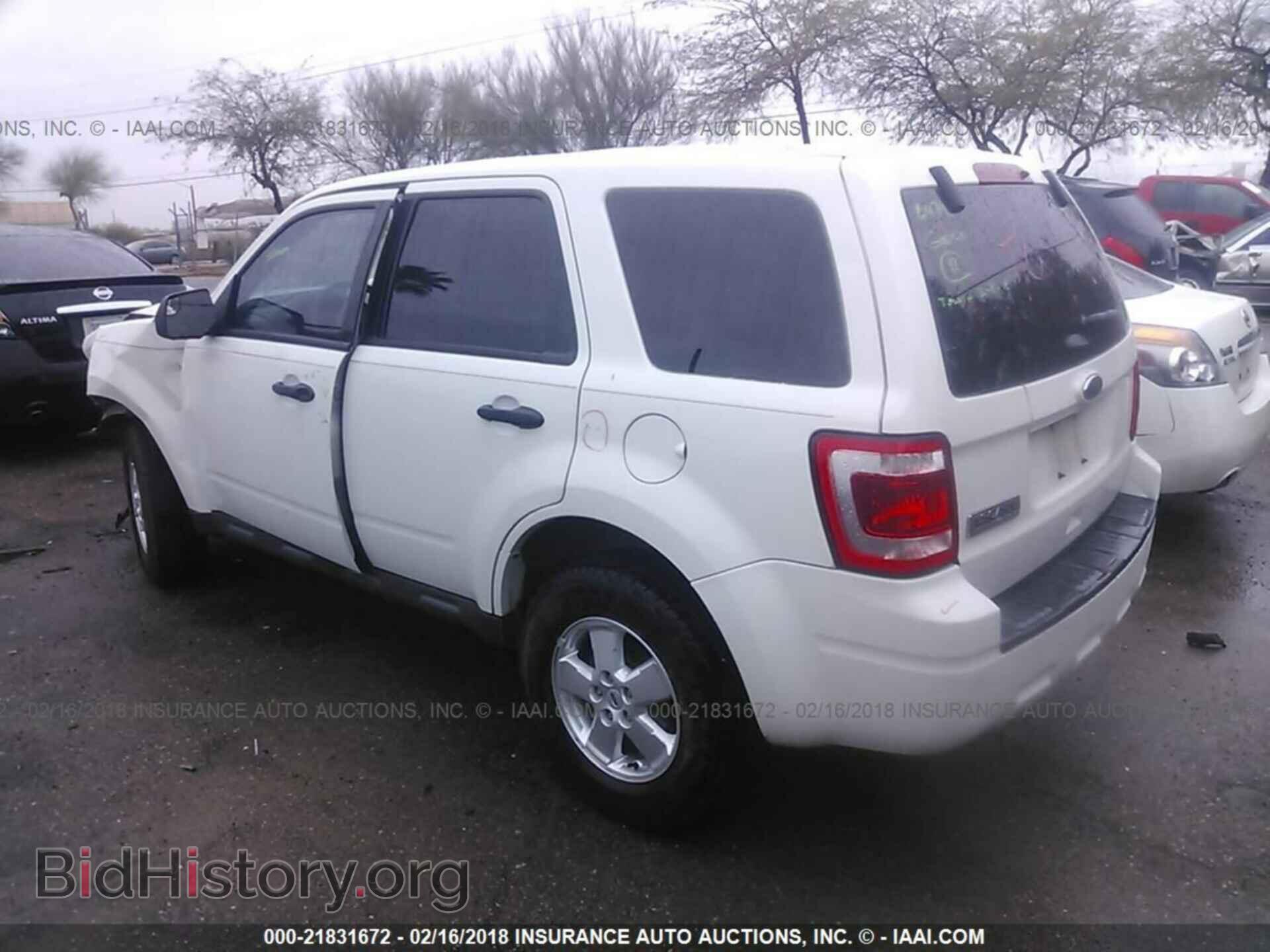 2012 Ford Escape - VIN: 1FMCU0C79CKA44206 - Photo 3