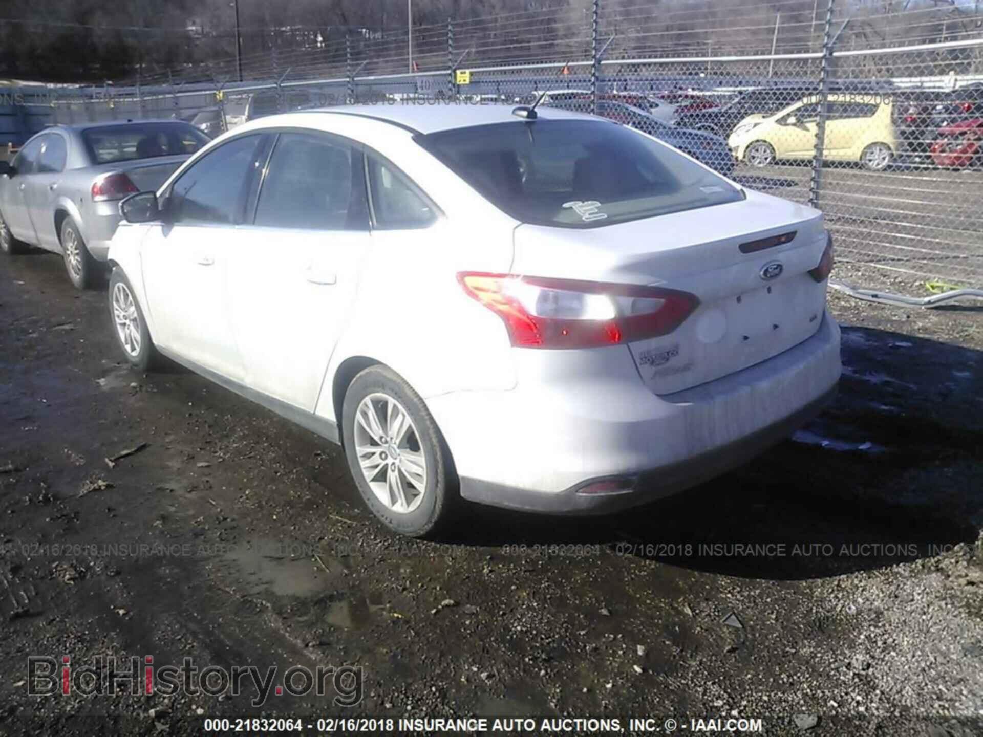 2012 Ford Focus - VIN: 1FAHP3H29CL185082 - Photo 3