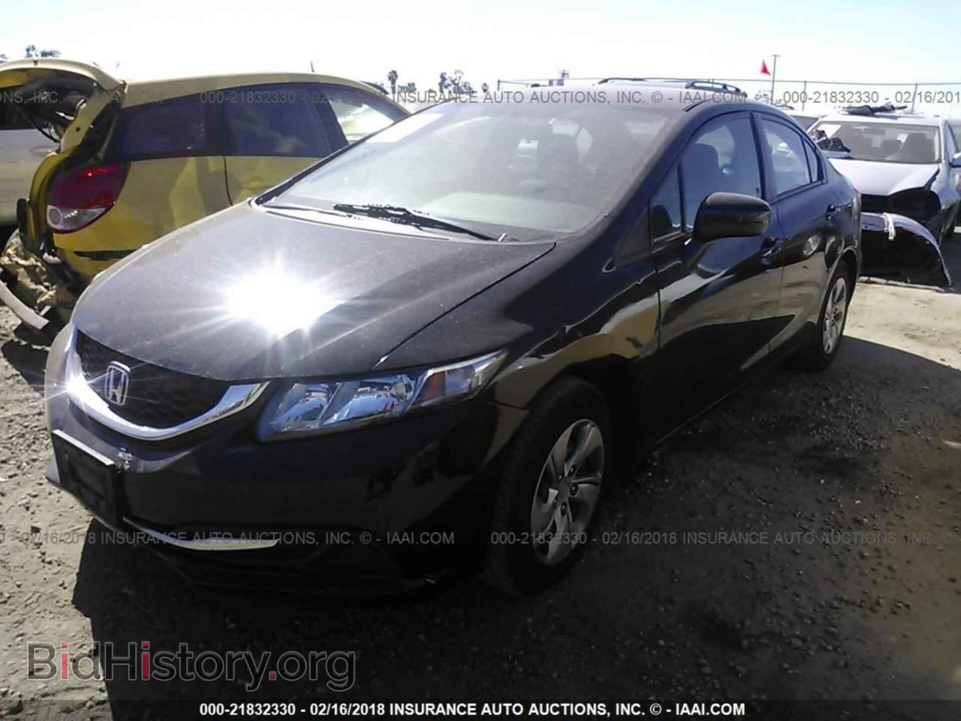2014 Honda Civic - VIN: 19XFB2F5XEE207321 - Photo 2