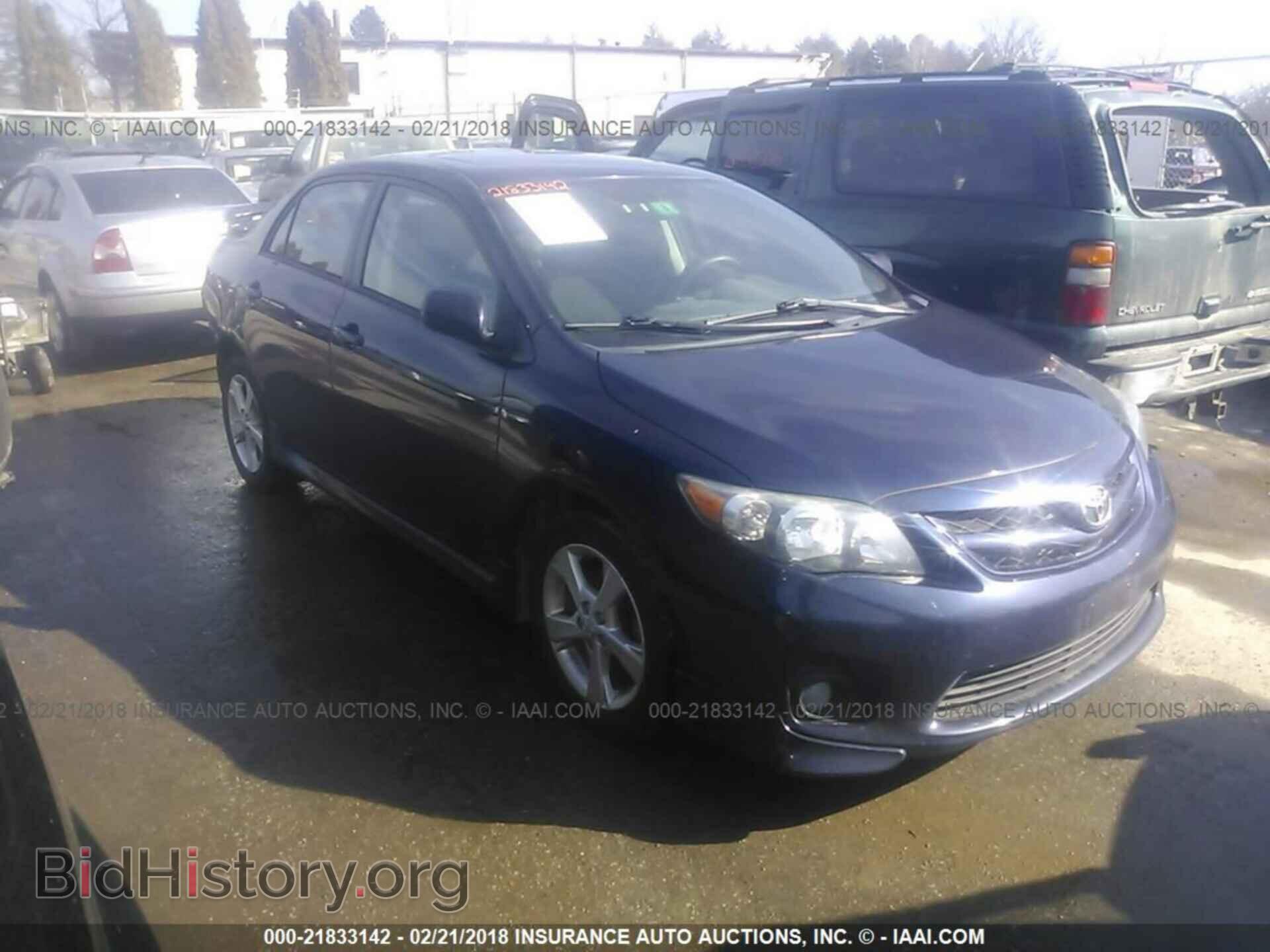 Photo 2T1BU4EE7BC554380 - Toyota Corolla 2011