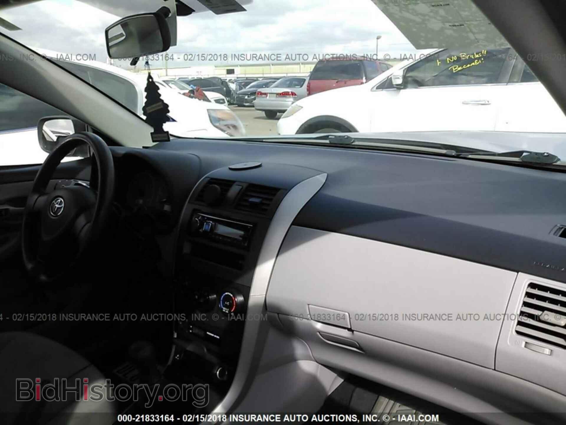 2011 Toyota Corolla - VIN: 2T1BU4EE7BC749671 - Photo 5