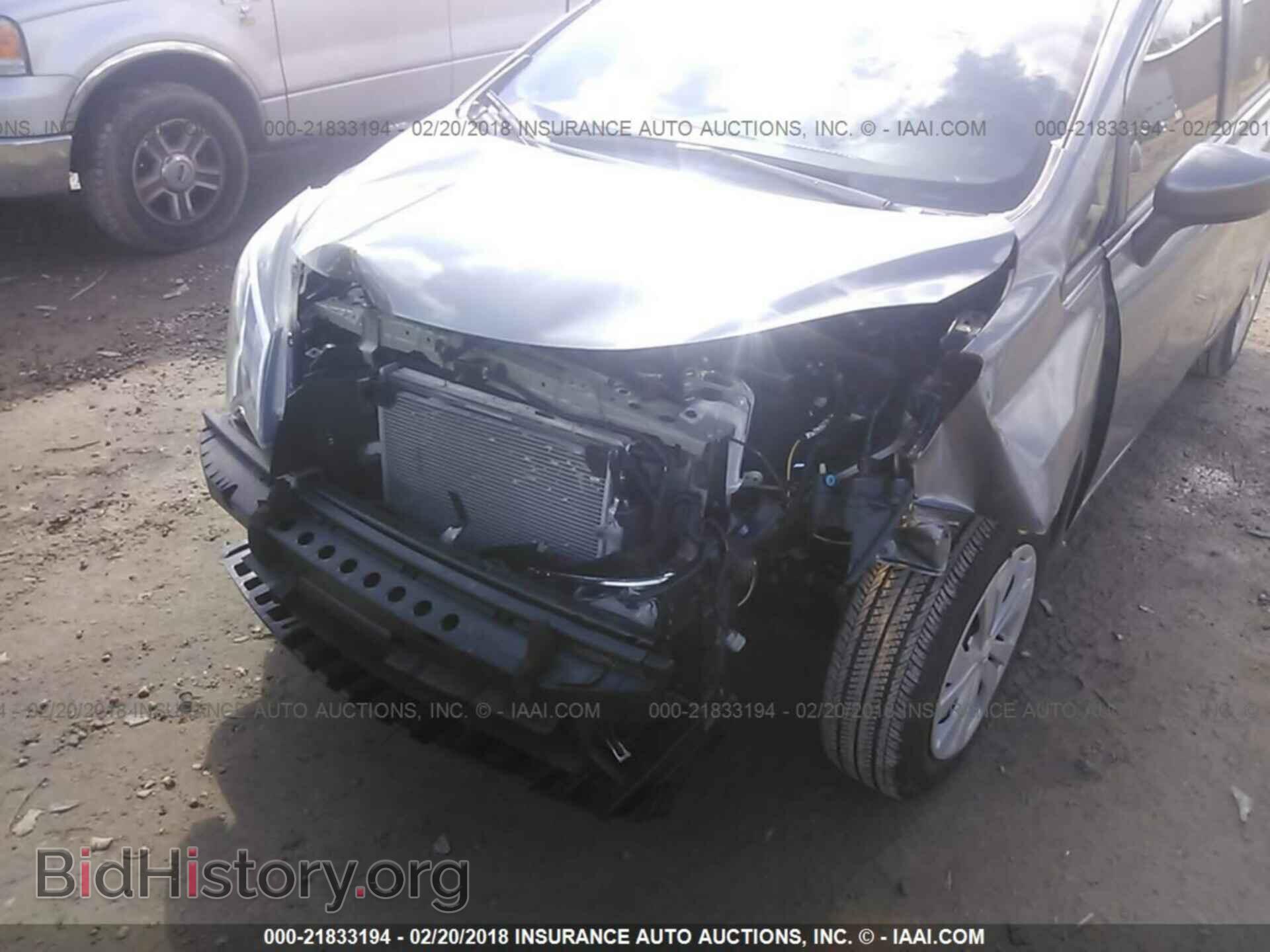 2017 Nissan Versa note - VIN: 3N1CE2CP3HL377409 - Photo 6
