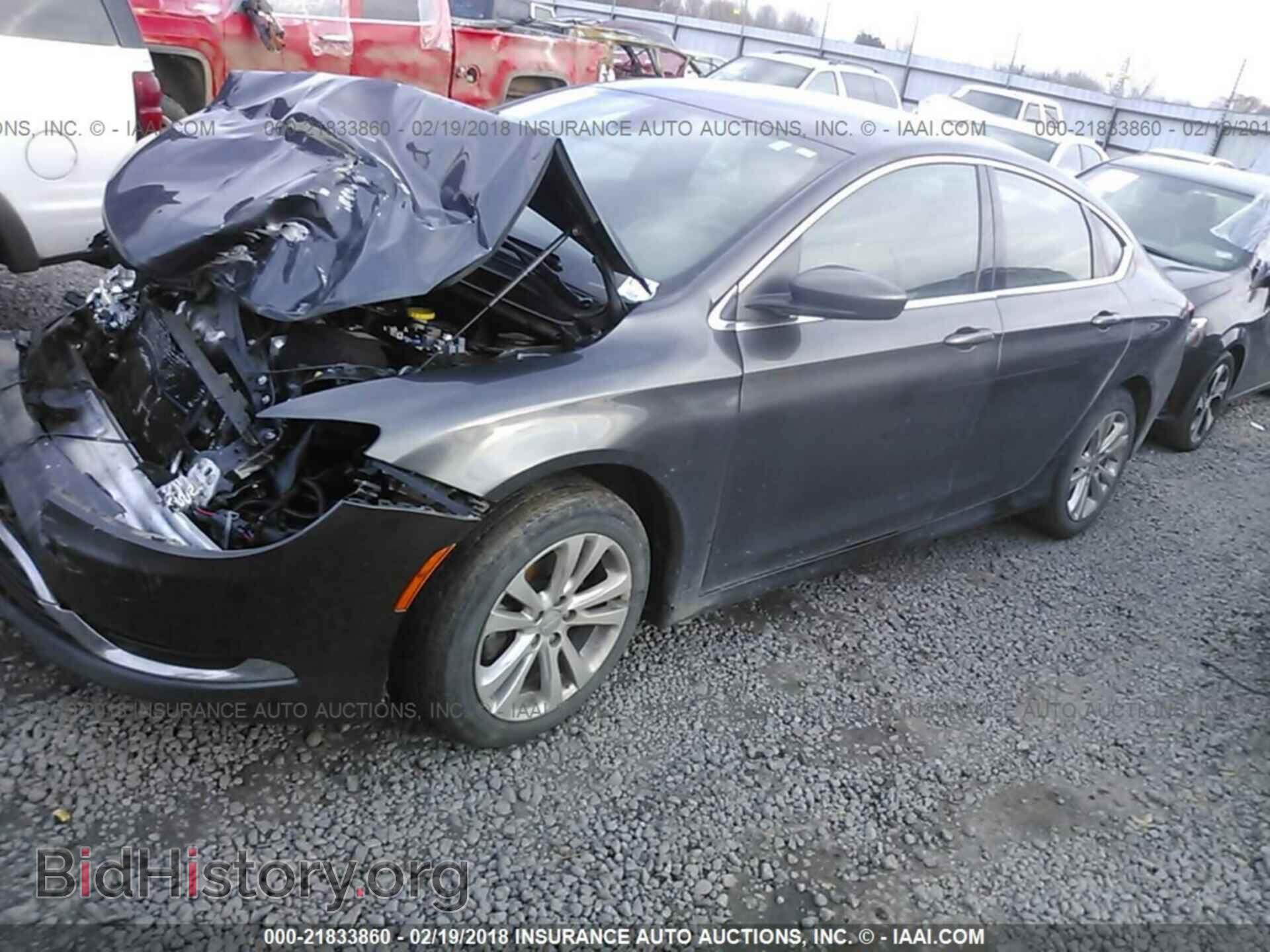 2016 Chrysler 200 - VIN: 1C3CCCAB7GN112947 - Photo 2