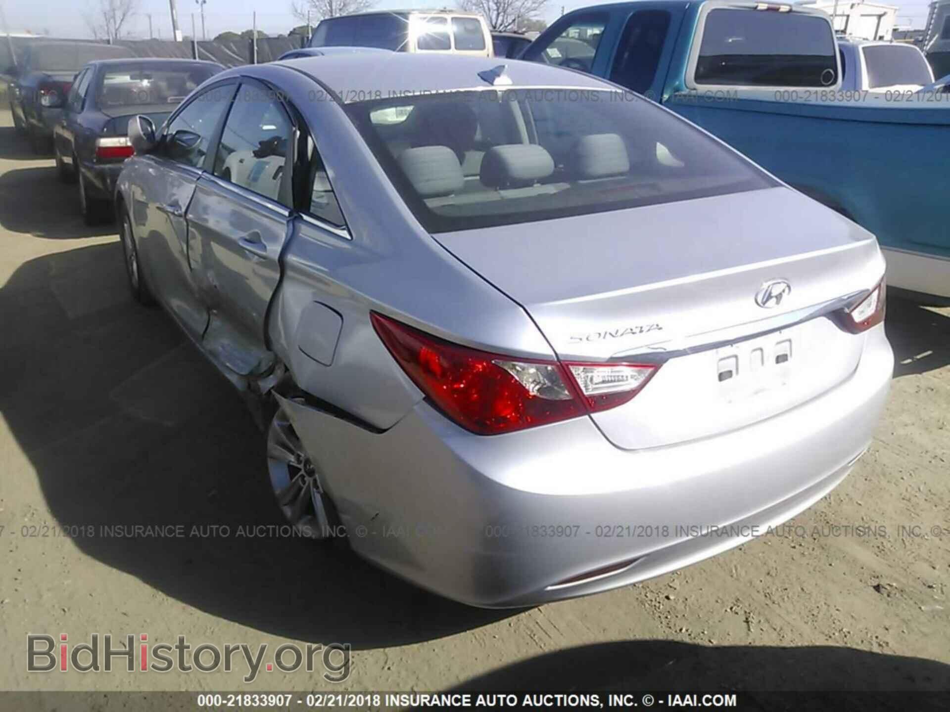 2012 Hyundai Sonata - VIN: 5NPEB4ACXCH481253 - Фото 3