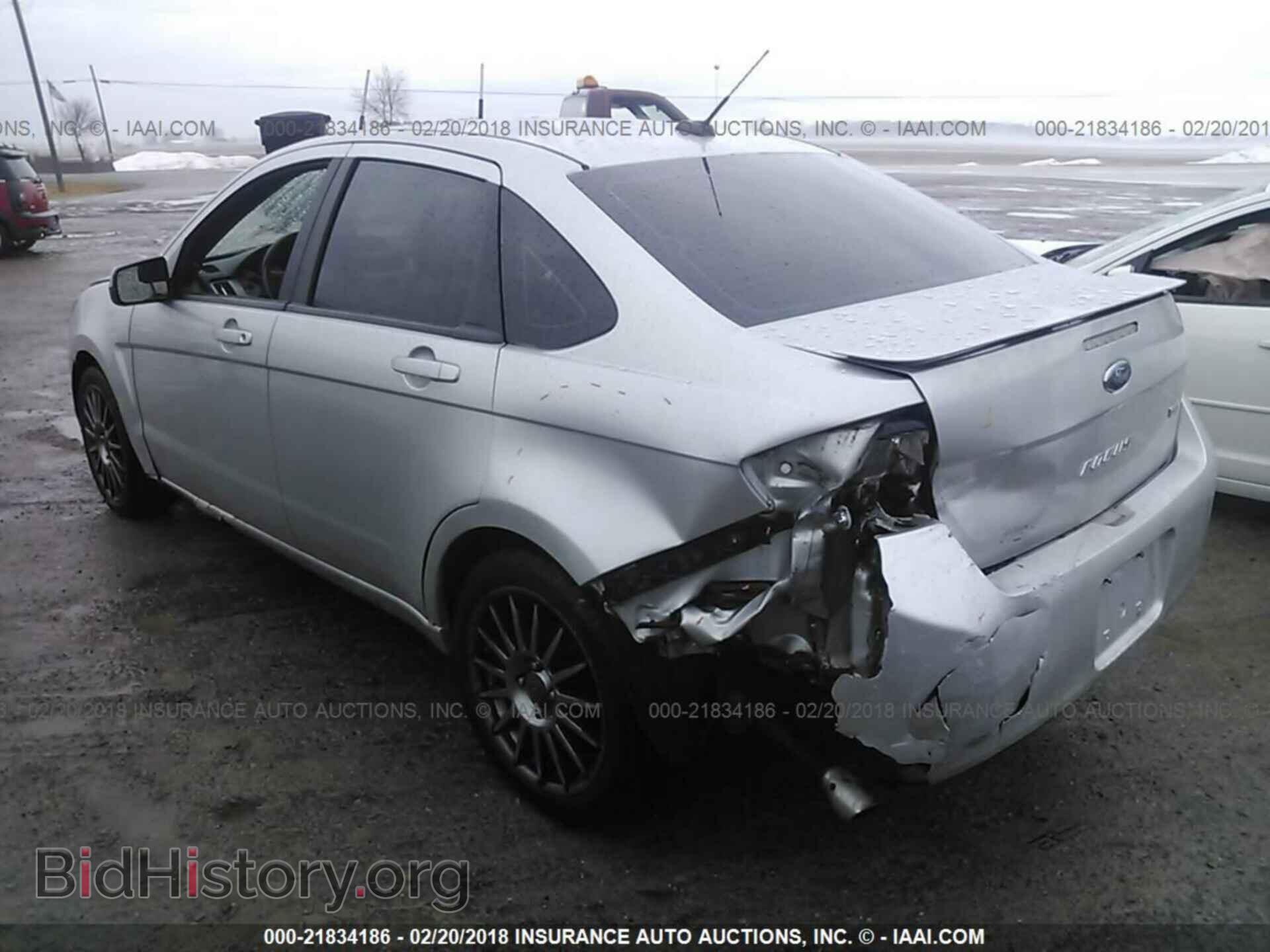 2011 Ford Focus - VIN: 1FAHP3GN9BW109340 - Фото 3