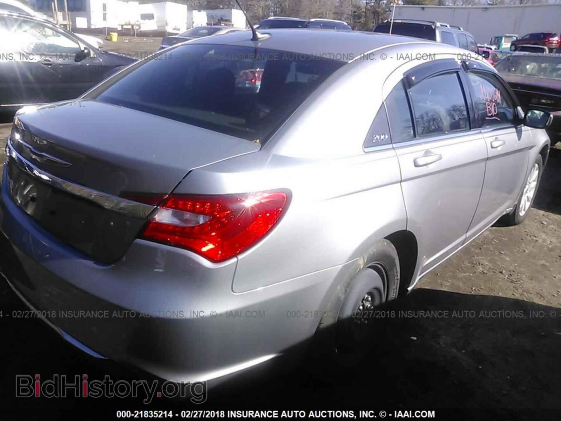 2013 Chrysler 200 - VIN: 1C3CCBBG4DN569313 - Фото 4
