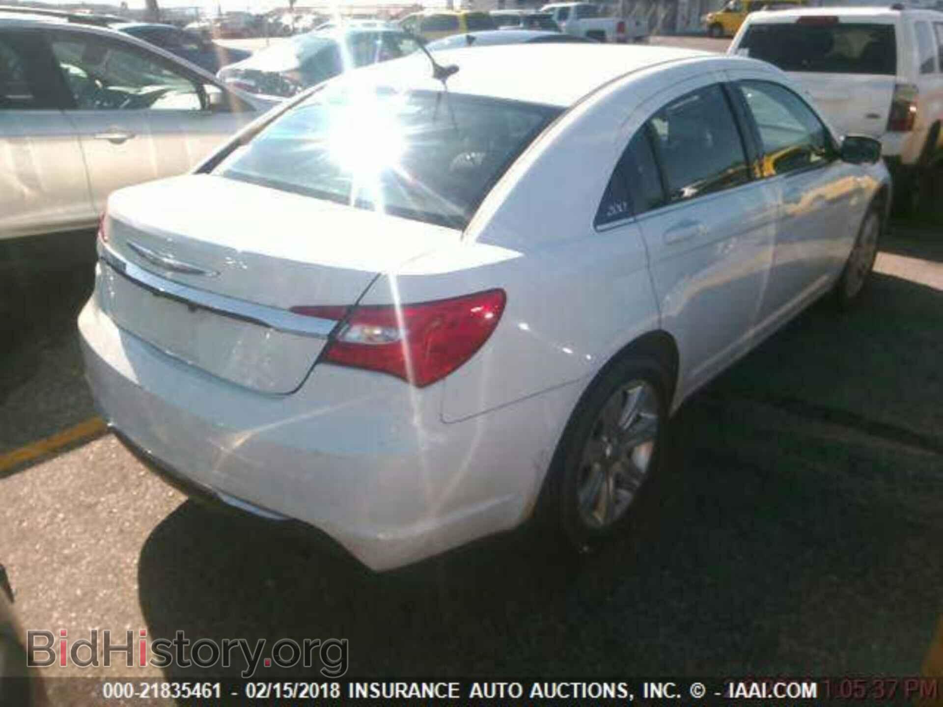 2013 Chrysler 200 - VIN: 1C3CCBAB4DN698268 - Photo 2