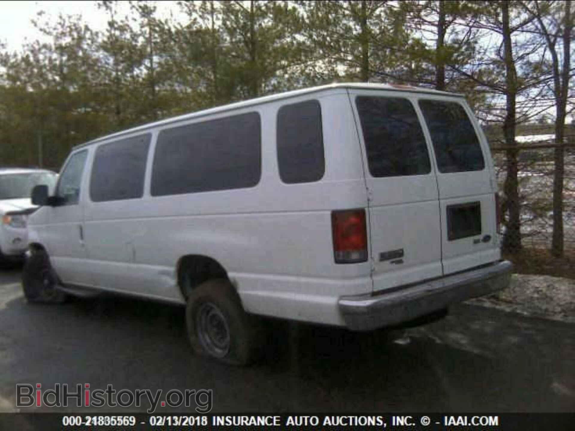 2011 Ford Econoline - VIN: 1FBSS3BL6BDA85101 - Фото 3