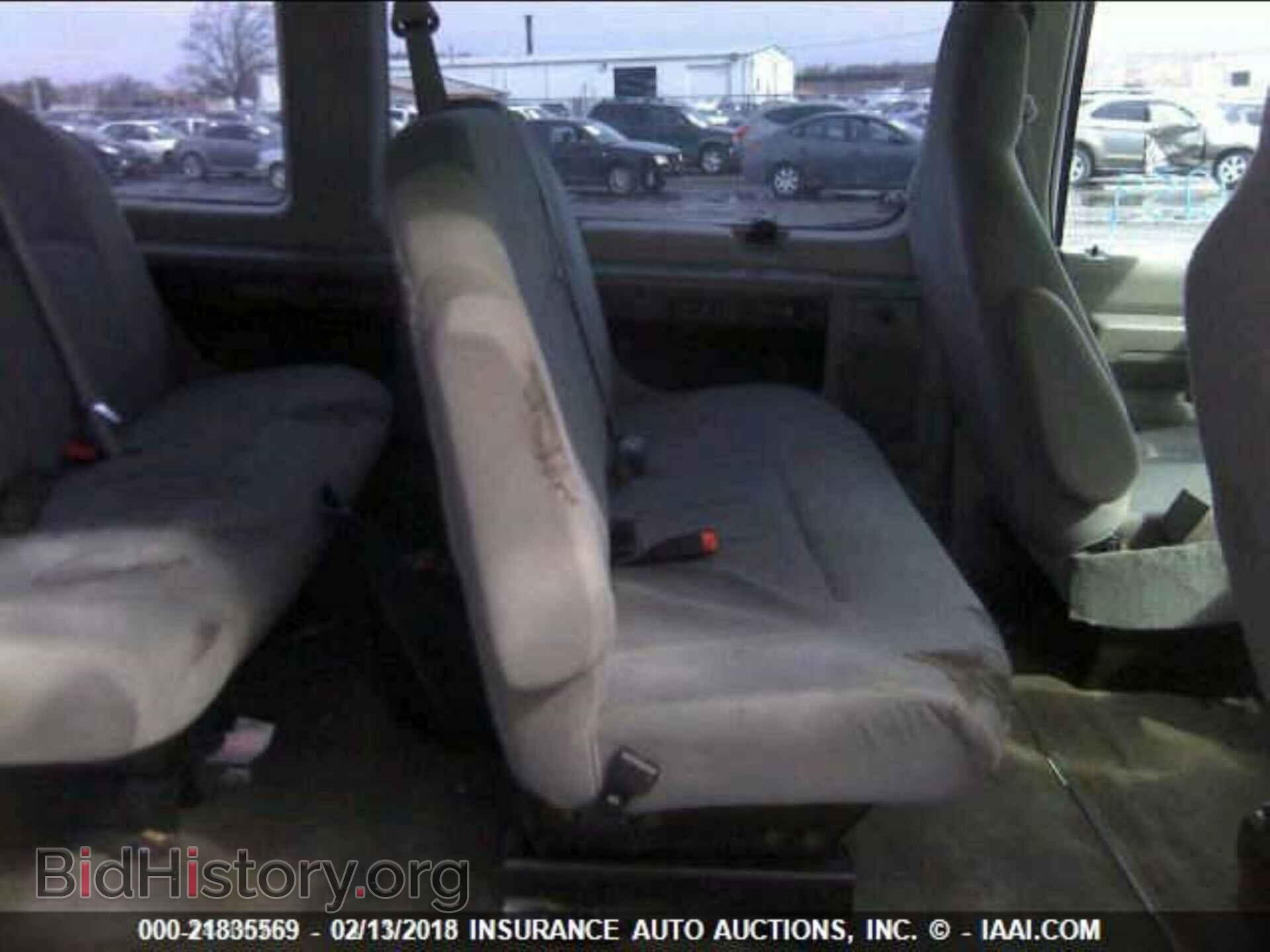 2011 Ford Econoline - VIN: 1FBSS3BL6BDA85101 - Фото 8