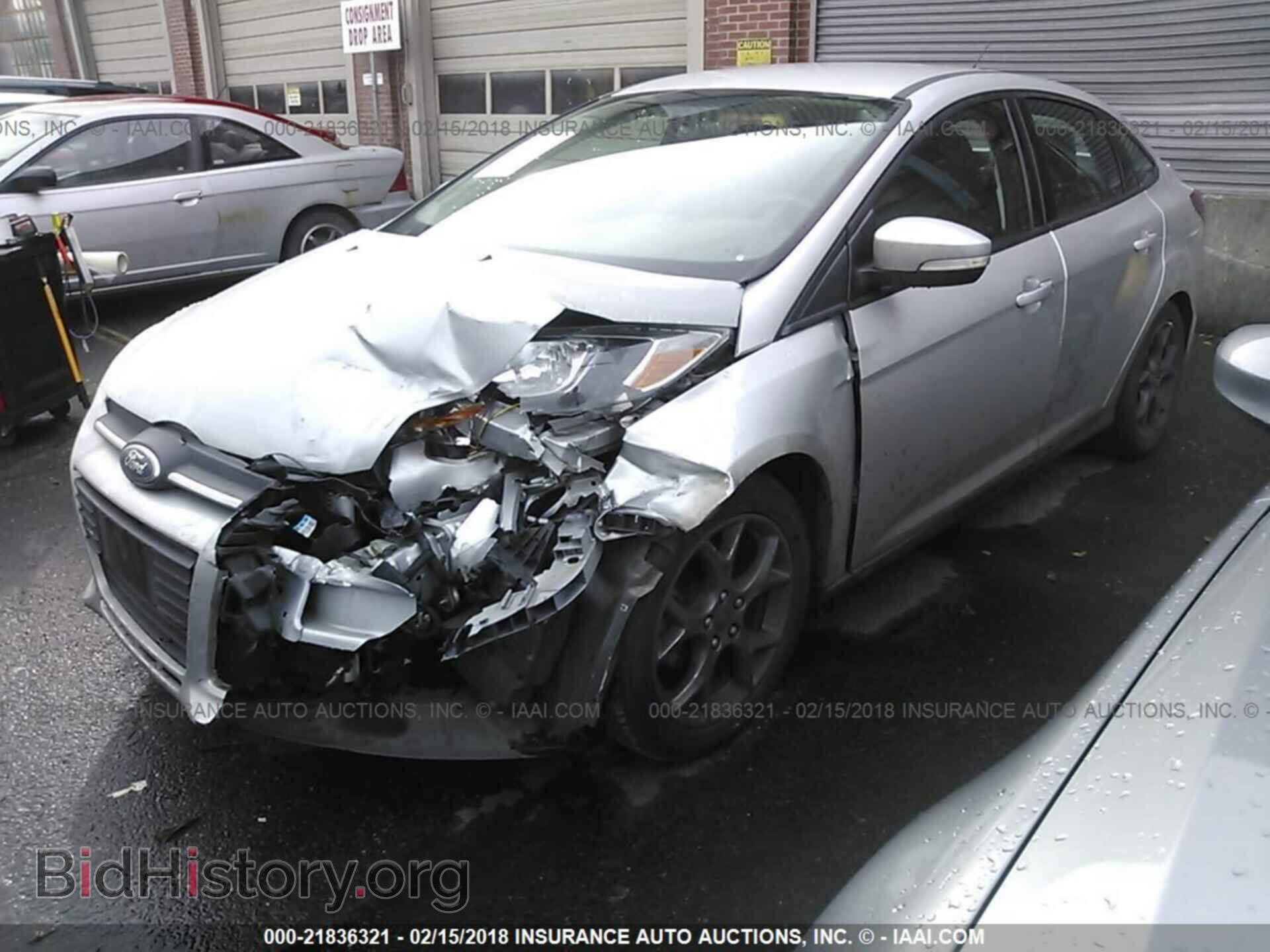 2014 Ford Focus - VIN: 1FADP3F23EL327897 - Photo 2