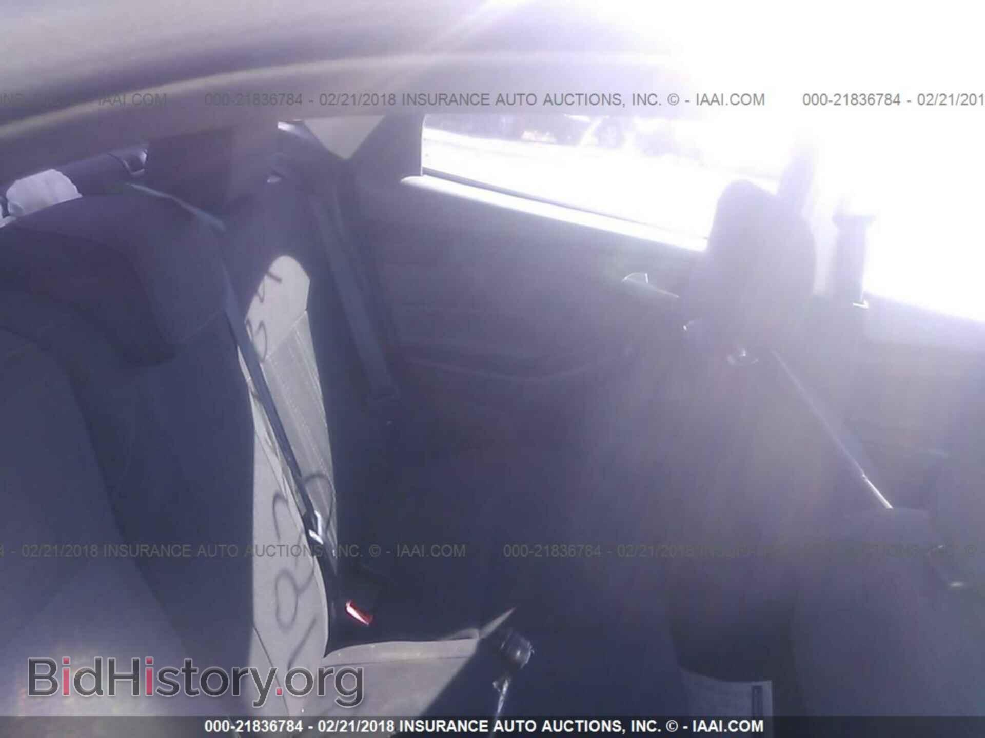 2017 Ford Focus - VIN: 1FADP3F24HL208731 - Photo 8