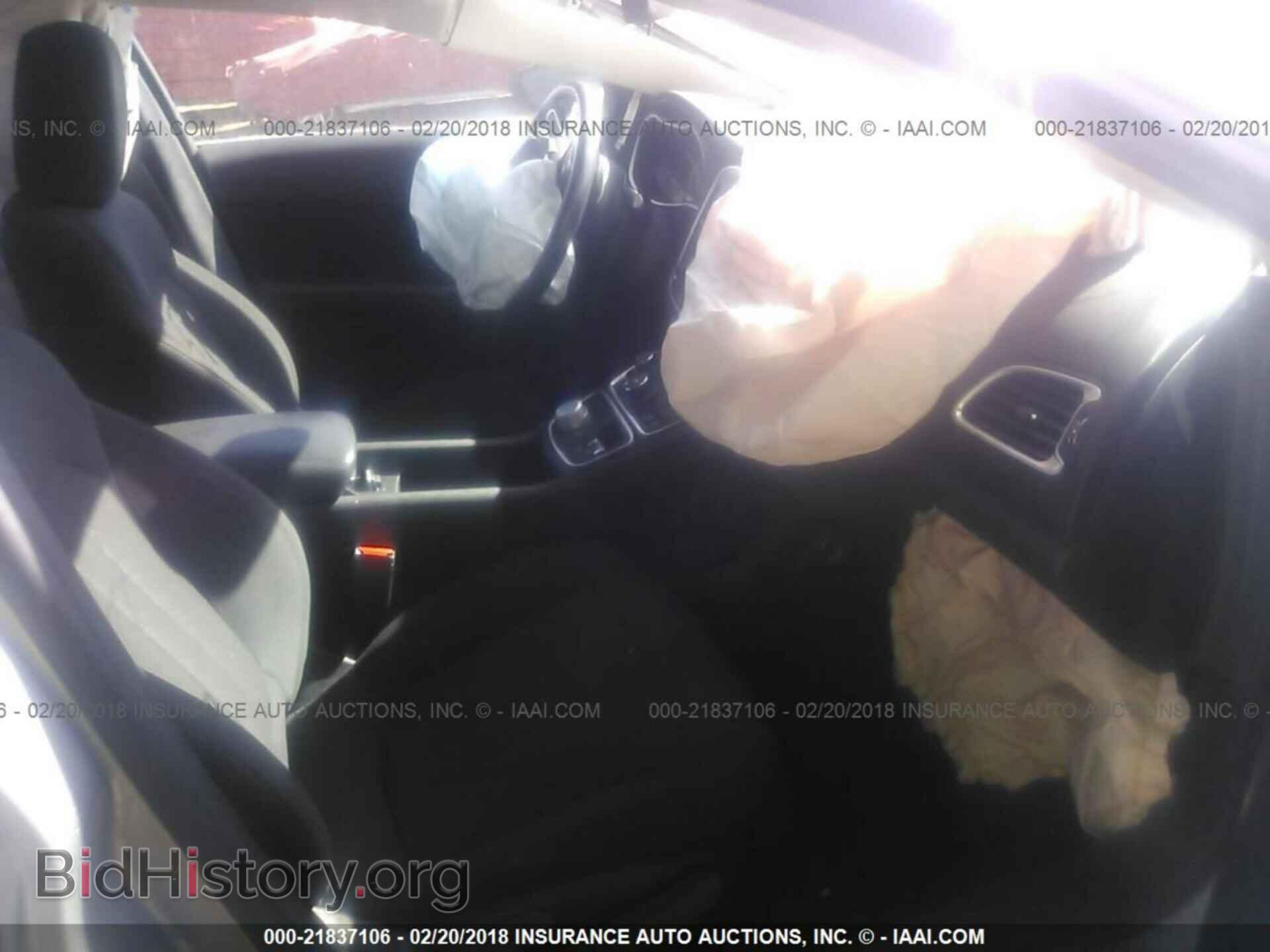2015 Chrysler 200 - VIN: 1C3CCCAB2FN681235 - Photo 5