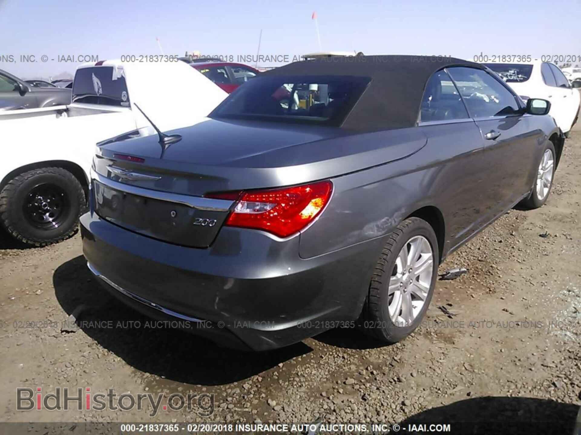 2011 Chrysler 200 - VIN: 1C3BC2EG4BN620393 - Photo 4