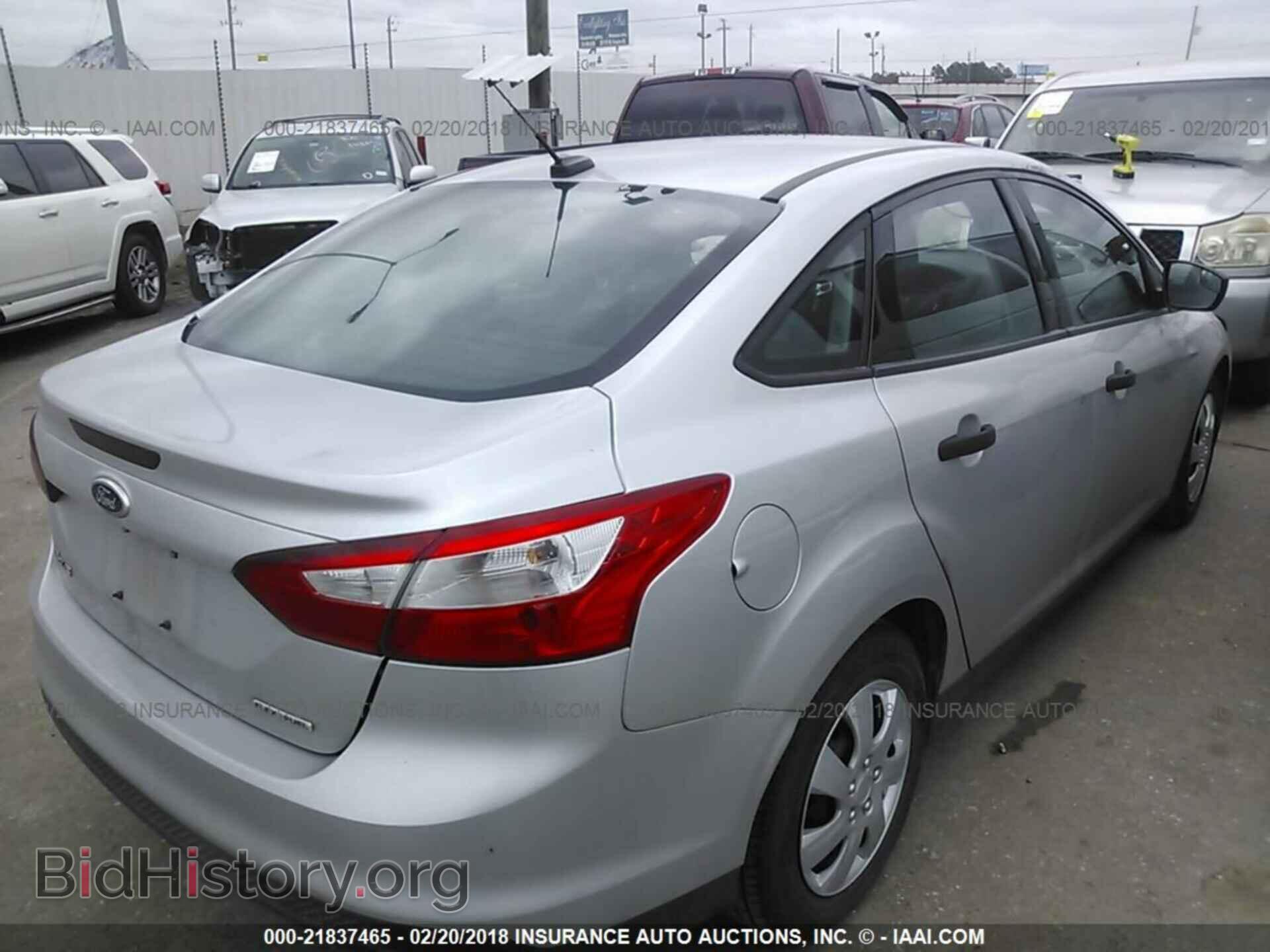 2013 Ford Focus - VIN: 1FADP3E23DL307231 - Фото 4